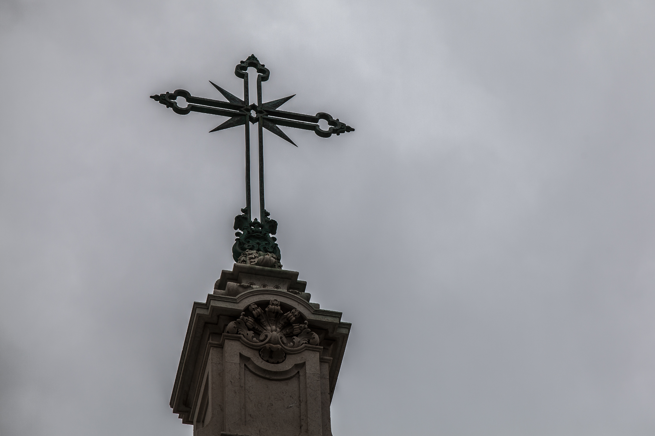 Católicos vão poder confessar-se no verão em várias línguas em igrejas algarvias