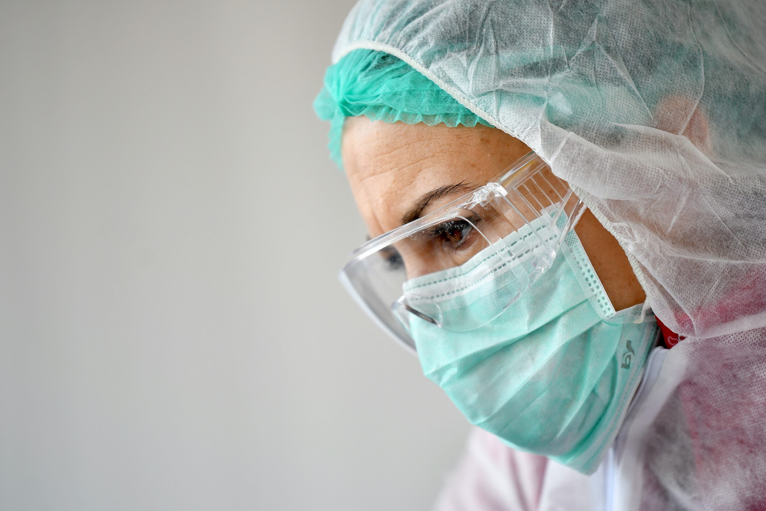 Médicos dizem que pandemia expôs subfinanciamento crónico do SNS
