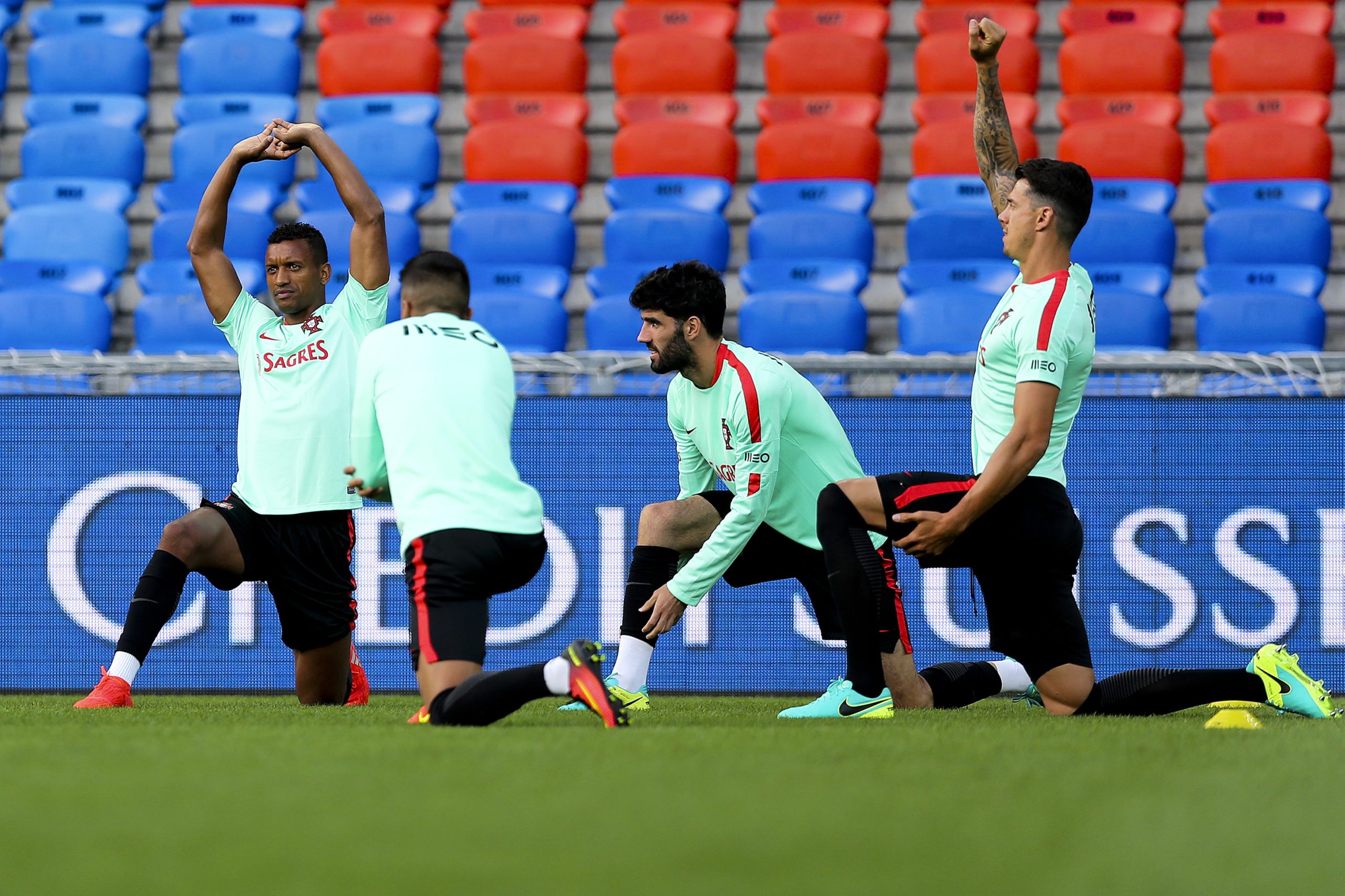 Seleção: Neto de regresso. Pepe e Moutinho são os principais ausentes