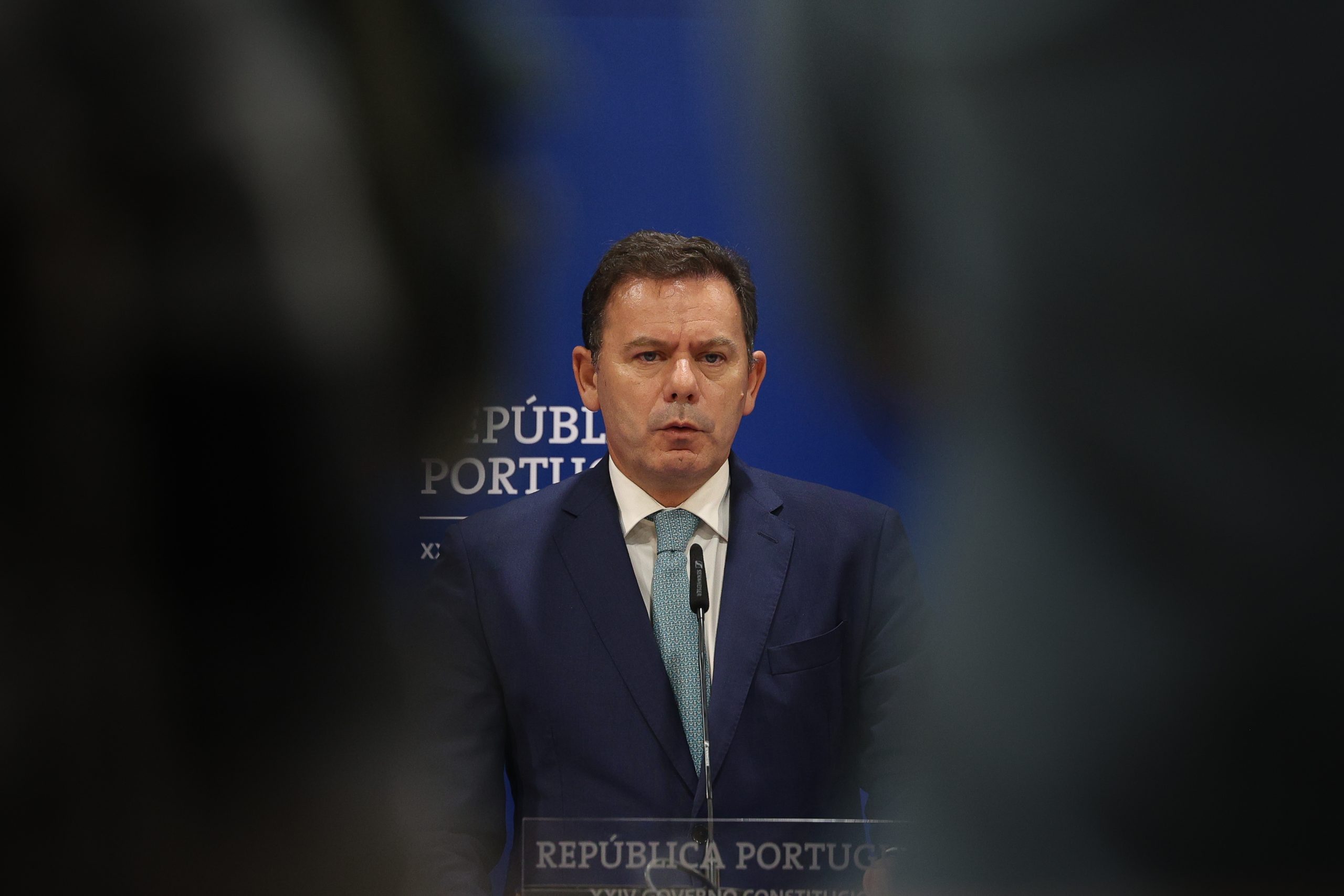 “Sem bons recursos humanos não haverá administração pública.” Montenegro lança obra do Hospital de Todos os Santos