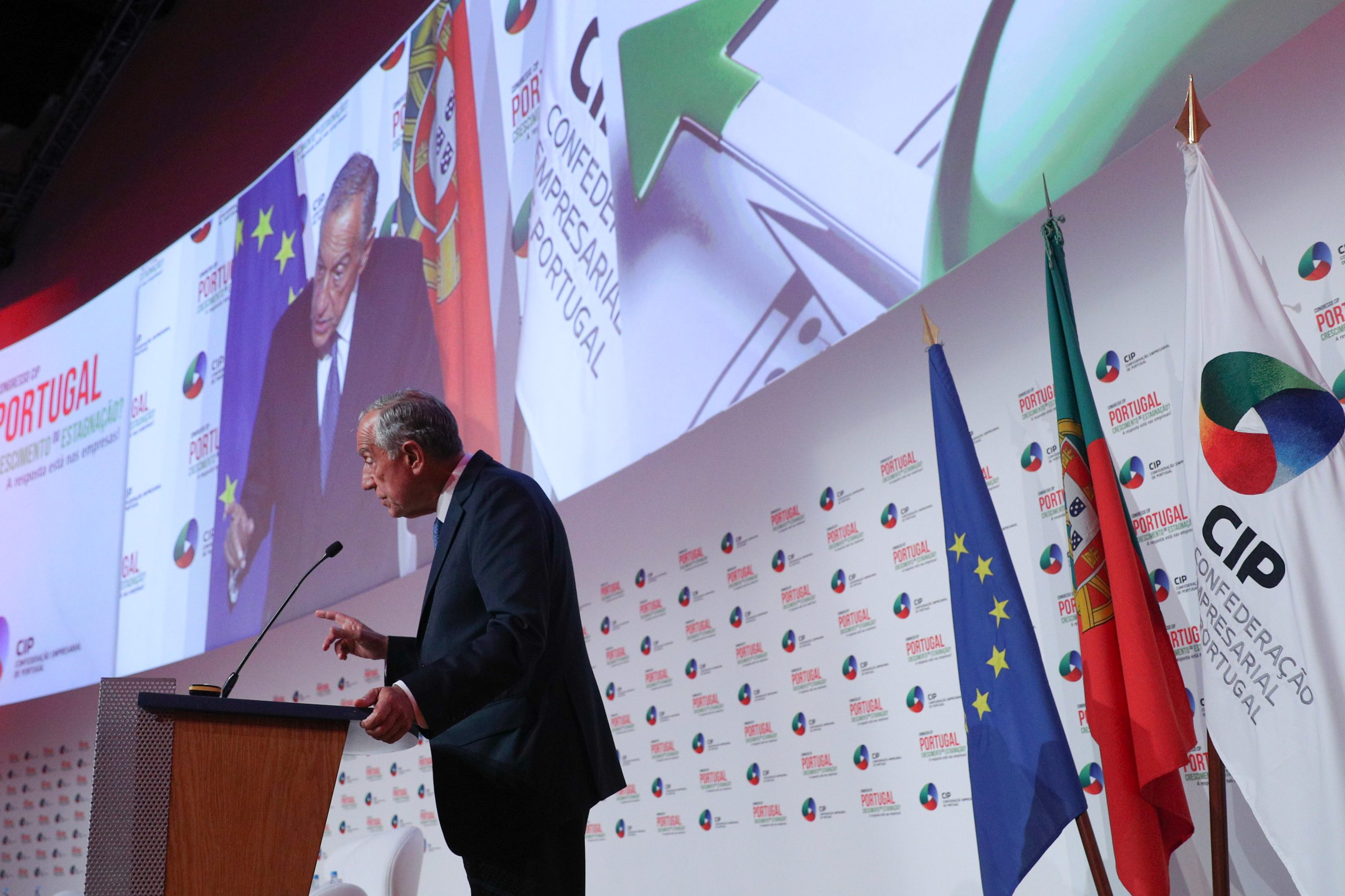Só Governo em plenitude de funções pode apresentar plano completo, diz Marcelo