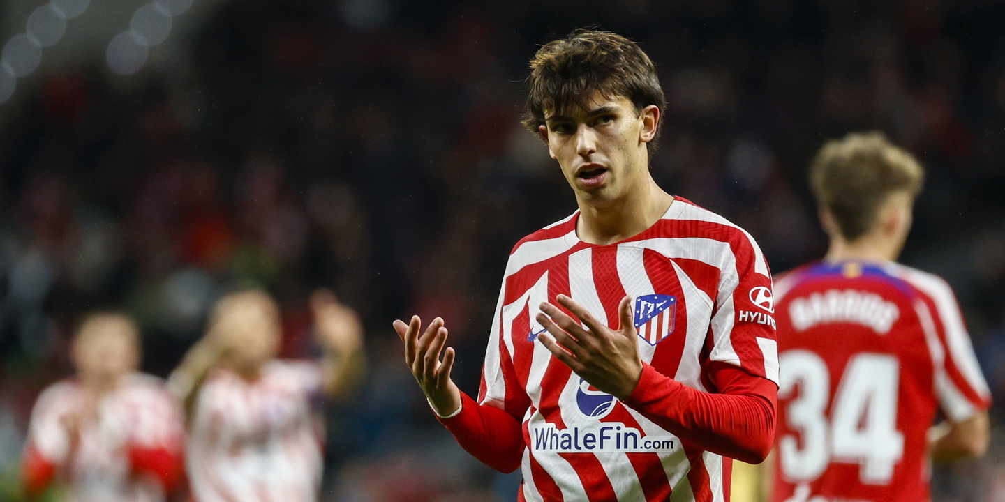 João Félix já é oficial no FC Barcelona