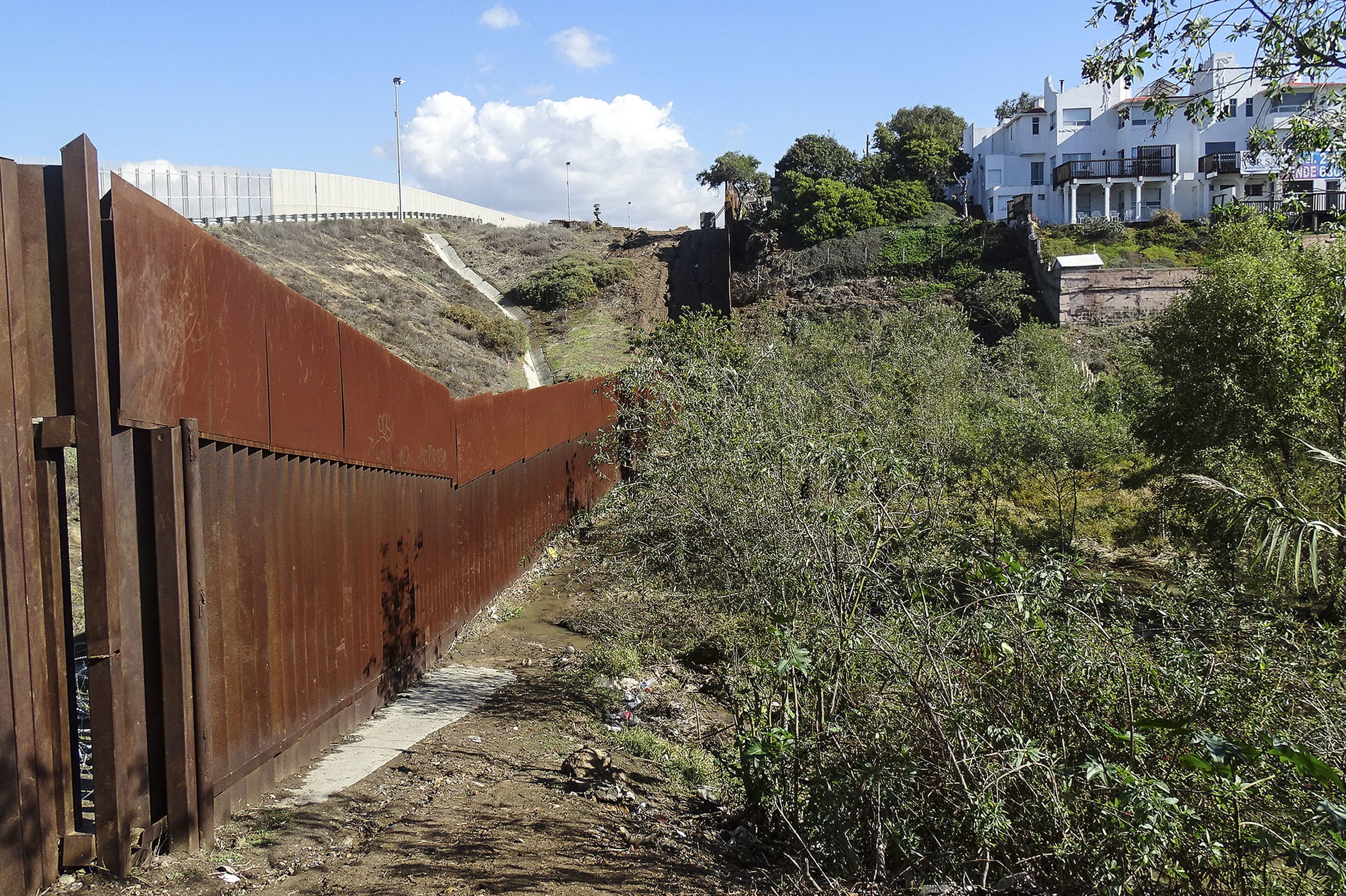 Tijuana, o epicentro das caravanas de migrantes que convive com o “Muro de Berlim” da América Latina