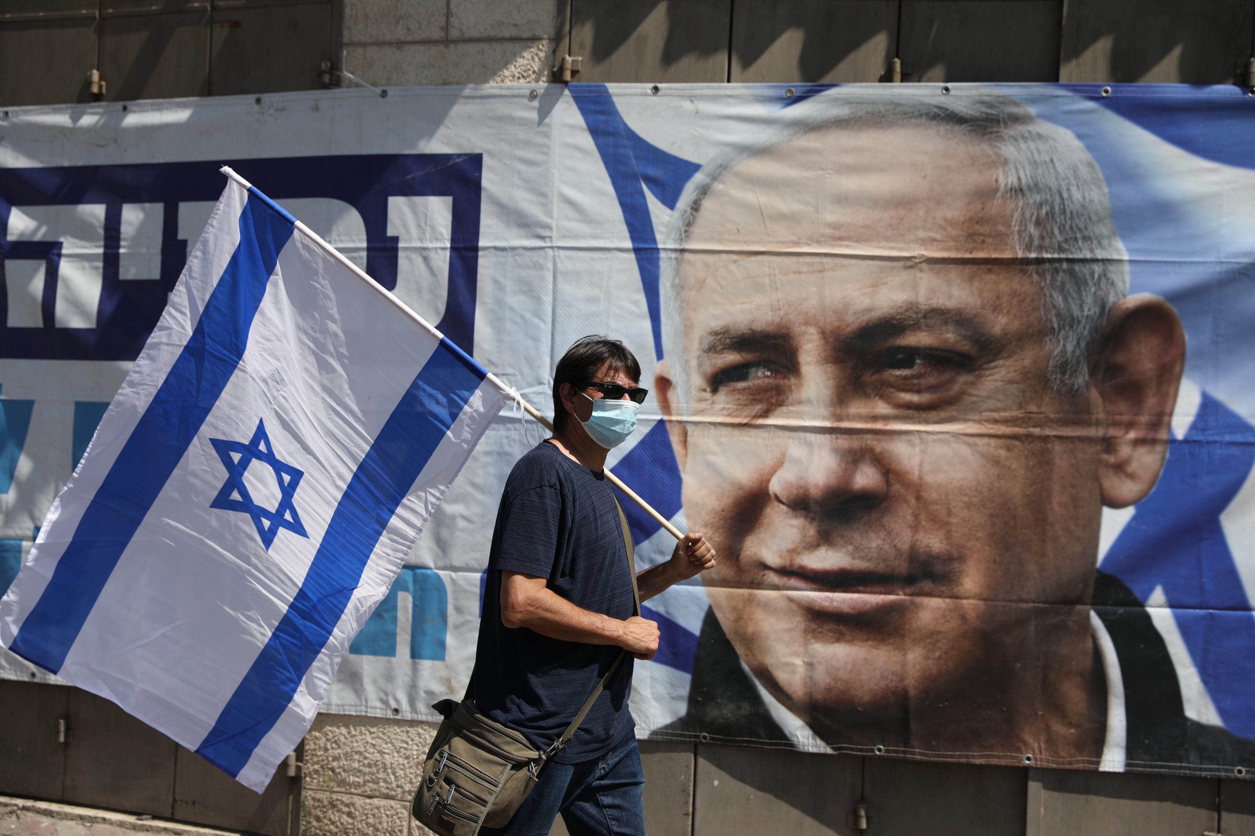 Julgamento de Benjamin Netanyahu retomado hoje após dois meses de paragem