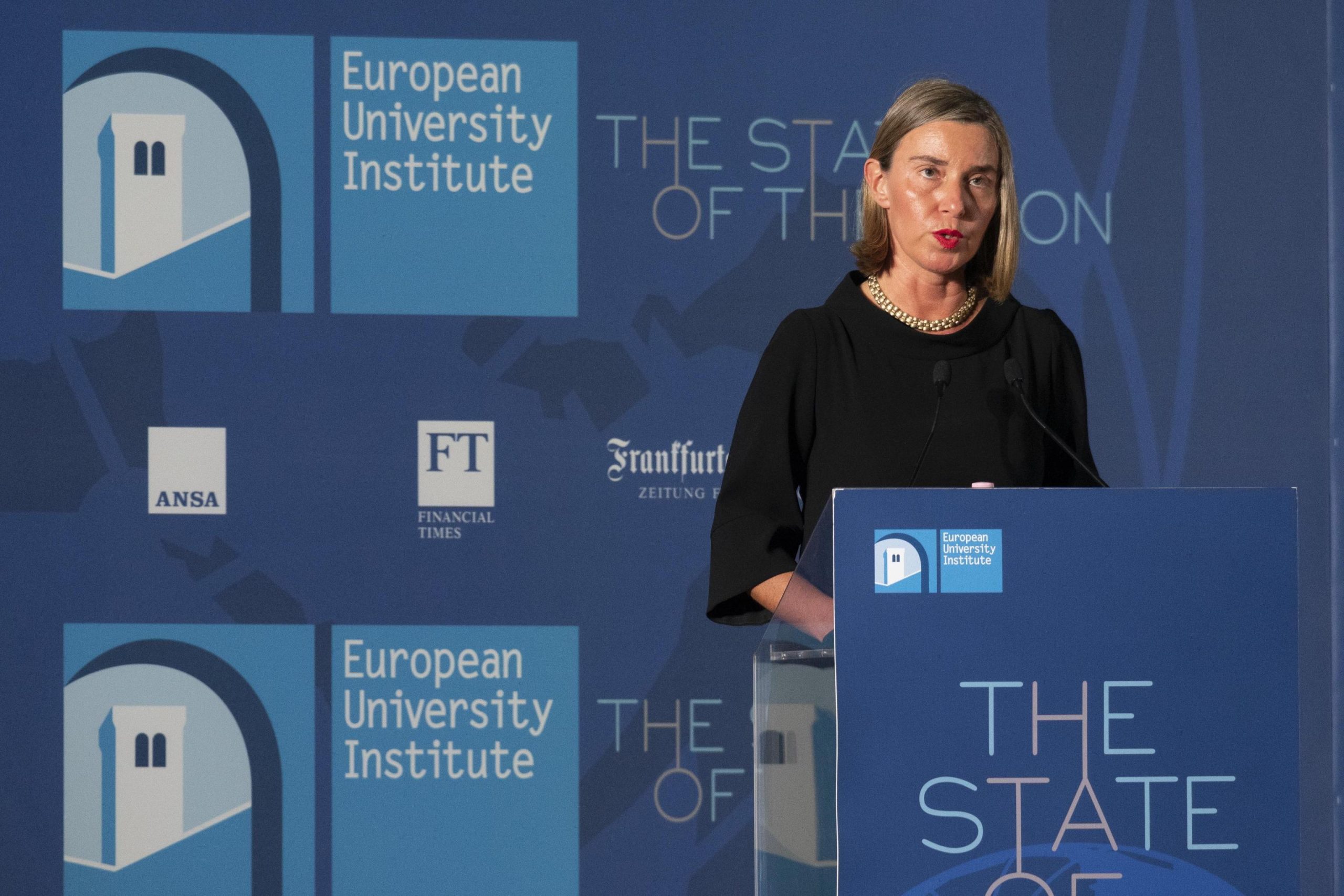 Mogherini diz que UE está determinada em cumprir acordo com o Irão
