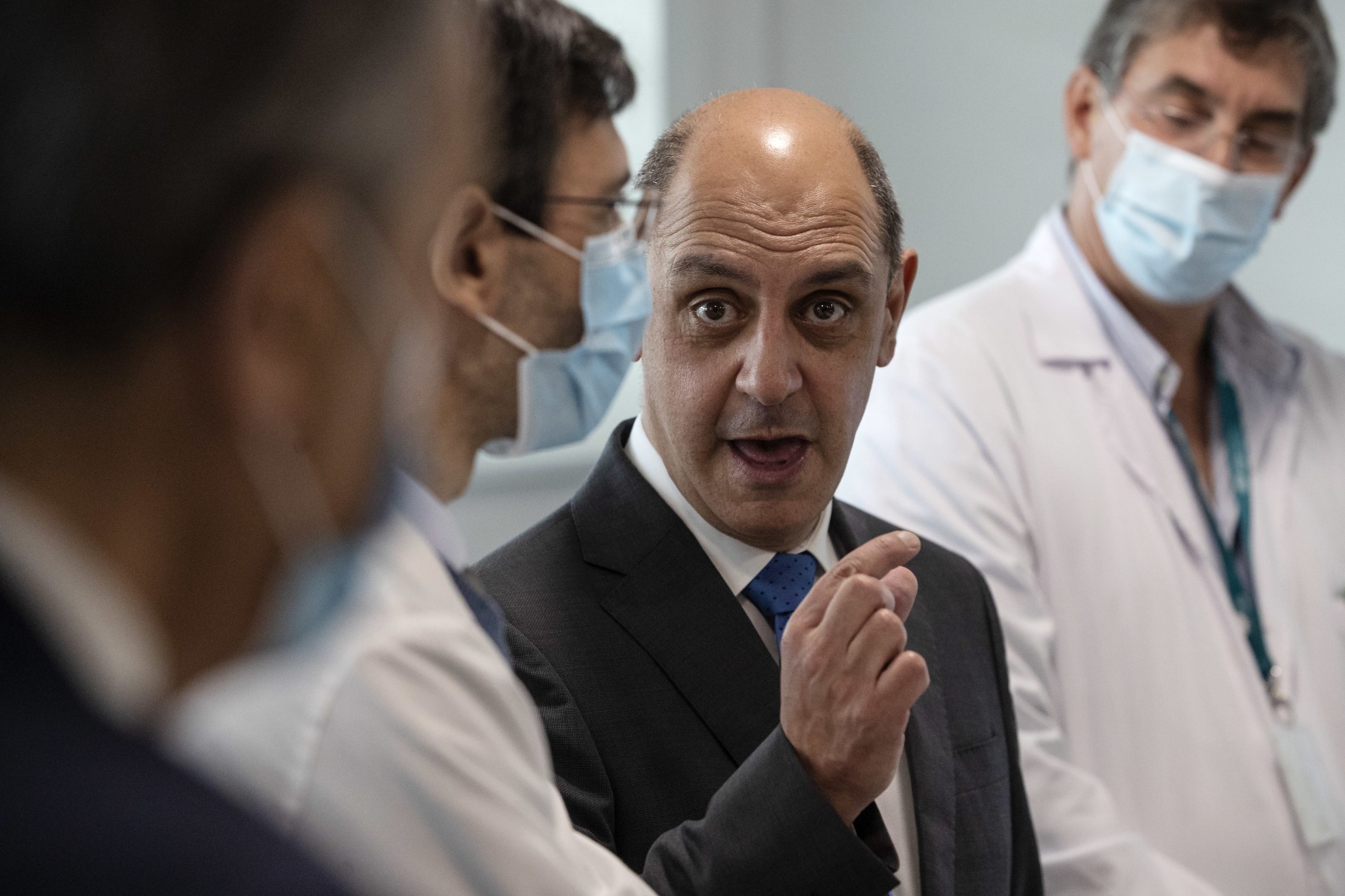 Governo que levar médicos para o Interior. Salário mais alto e casa paga