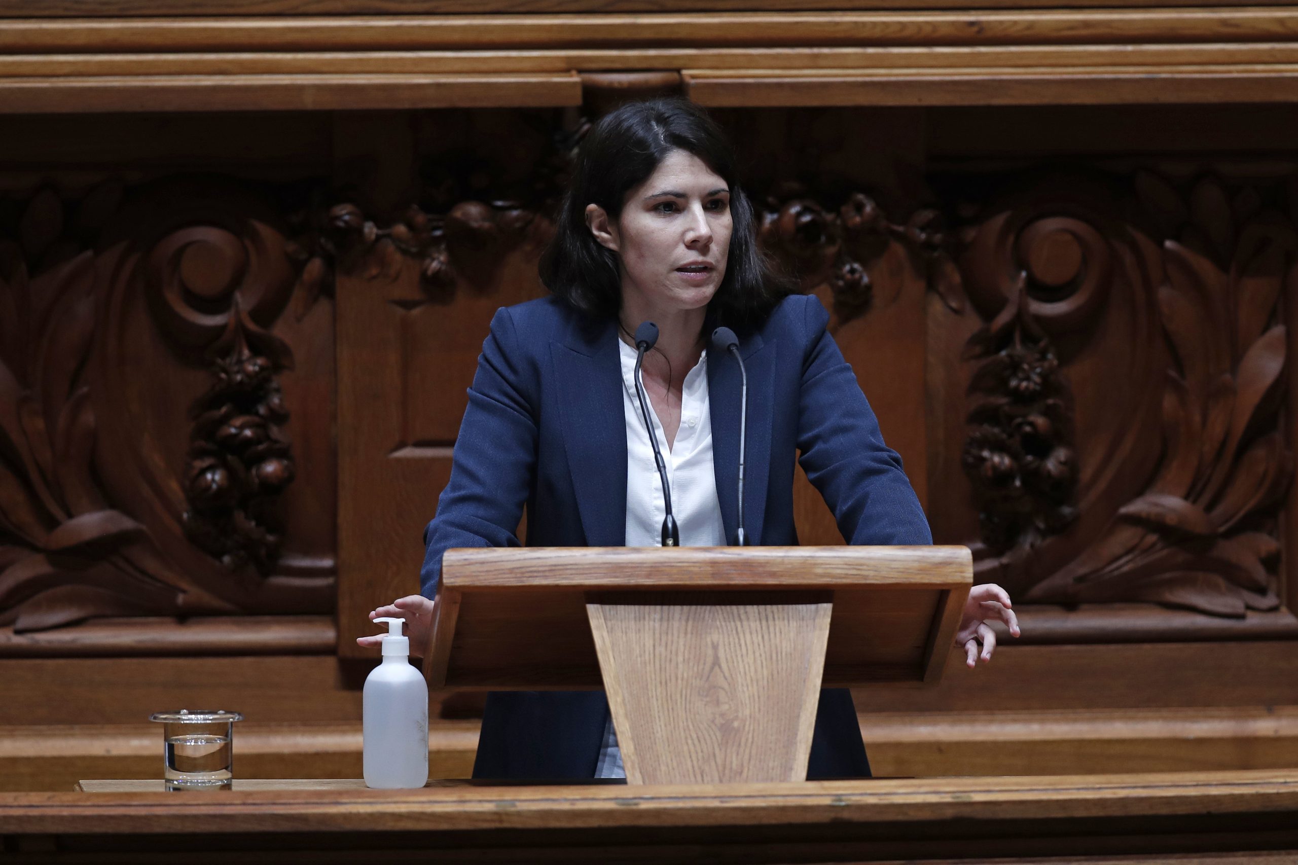 BE acusa Governo de “aldrabice” nas pensões e aponta concorrência feroz do PS à direita