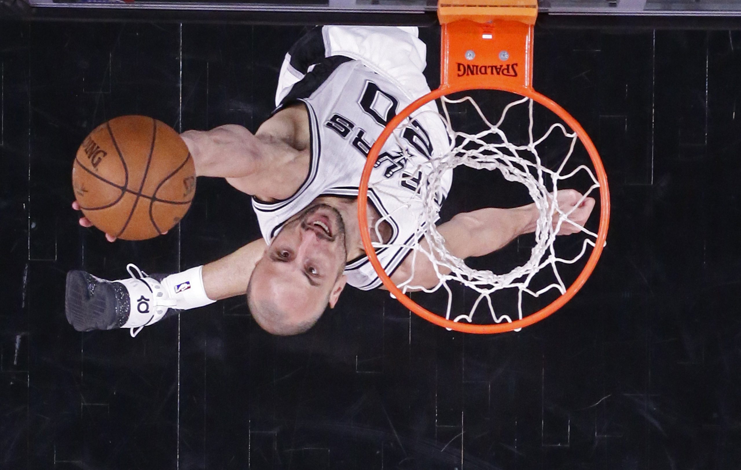 Lionel Messi, o Manu Ginobili do futebol argentino