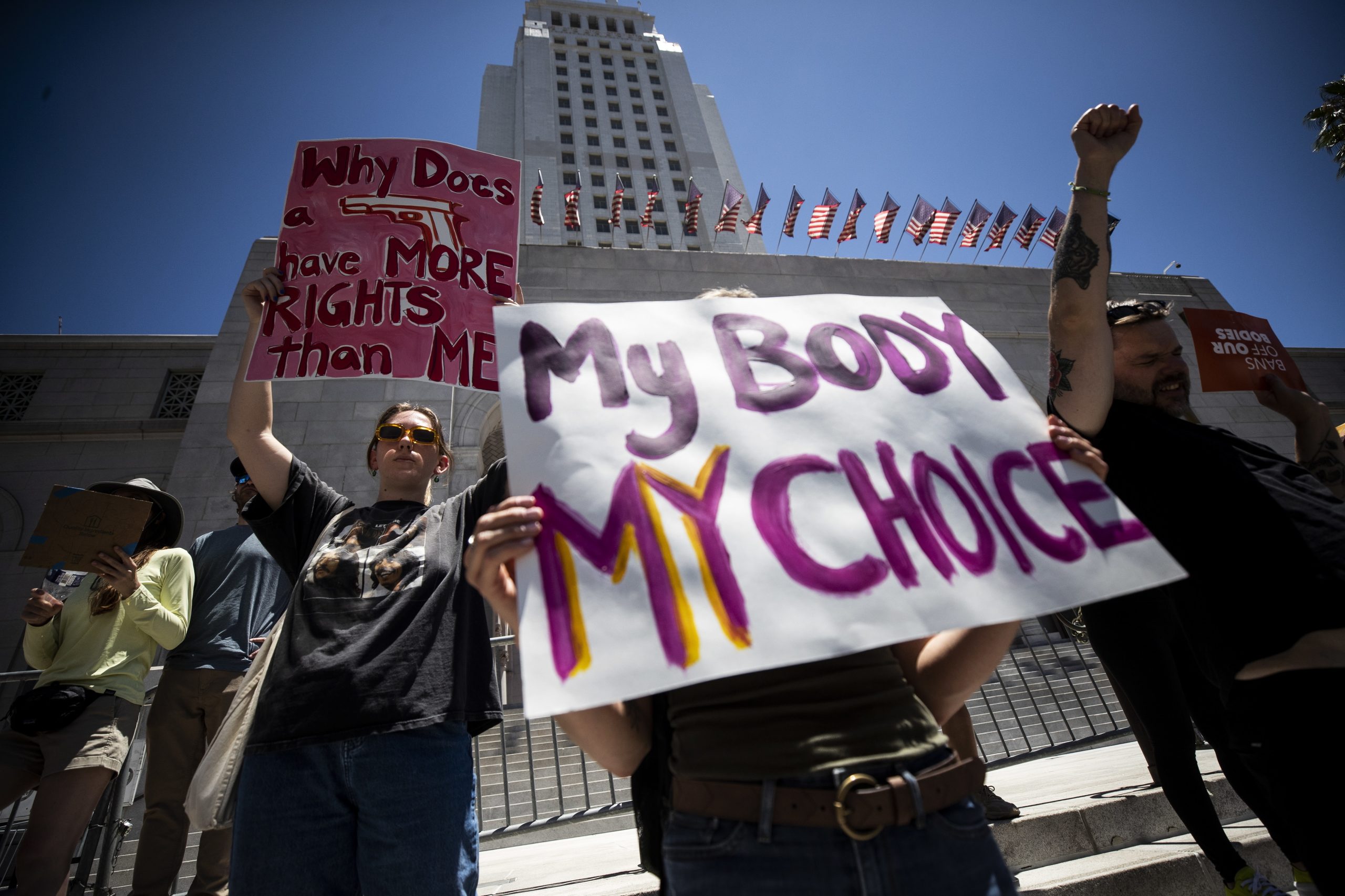 Califórnia tornou-se “oásis” para mulheres à procura de aborto nos Estados Unidos