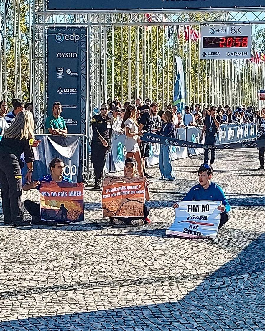Climáximo protesta na Meia Maratona de Lisboa contra EDP. Empresa está a “tentar lavar a sua imagem através de um evento desportivo”