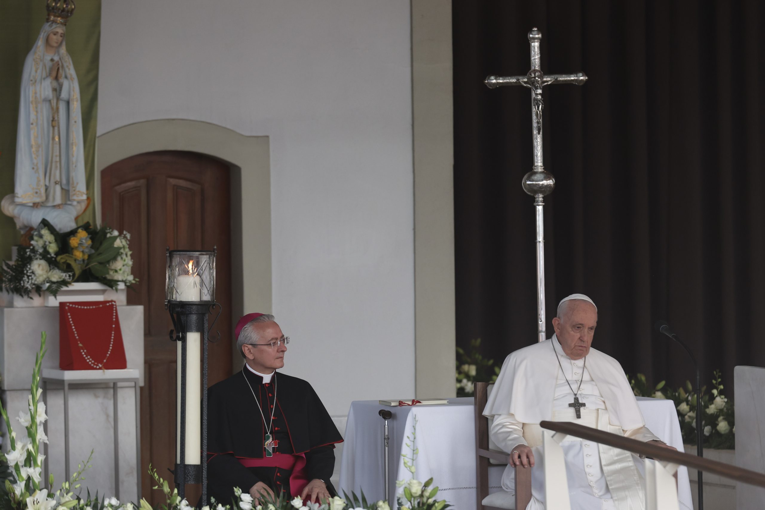 Papa preferiu improvisar e não ler discurso em Fátima, esclarece Vaticano