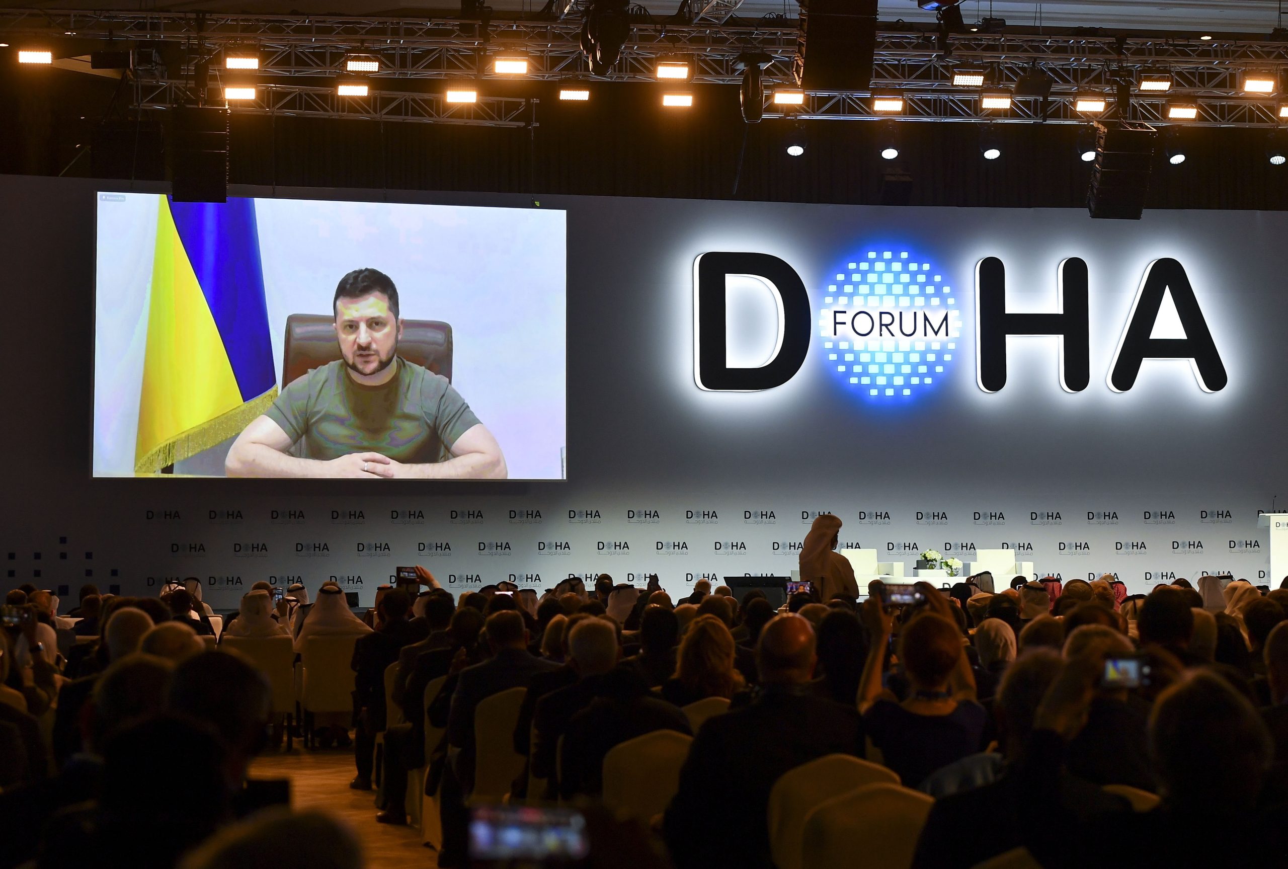 Fórum de Doha: “A intimidação da Rússia com armas nucleares é uma ameaça para todo o planeta”, afirma Zelensky