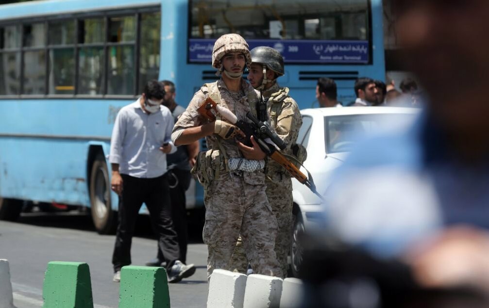 Polícia iraniana deteve cinco suspeitos após os atentados em Teerão