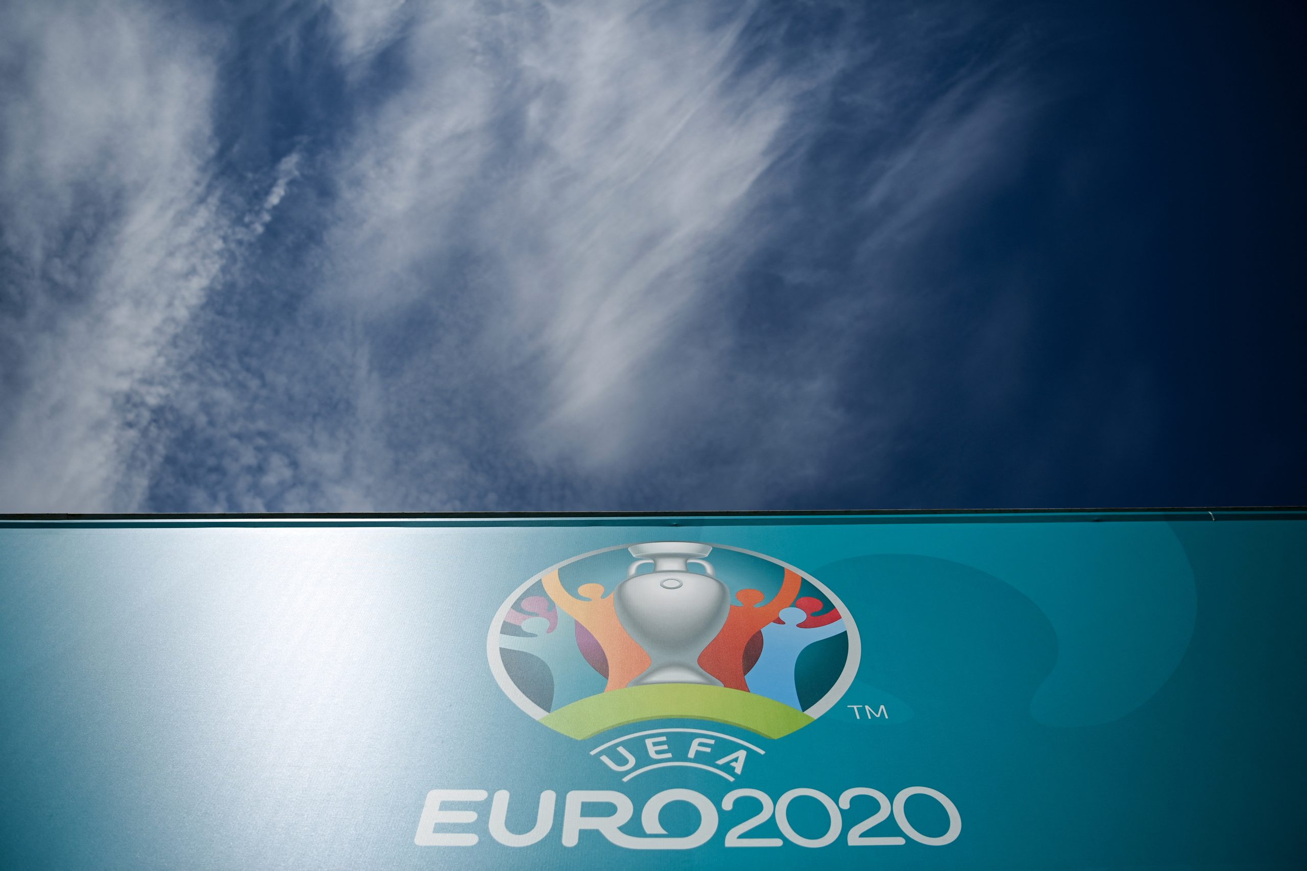 Euro2020: Câmara de Lisboa não autoriza instalação de ecrãs em espaços públicos e apela ao dever de recolhimento