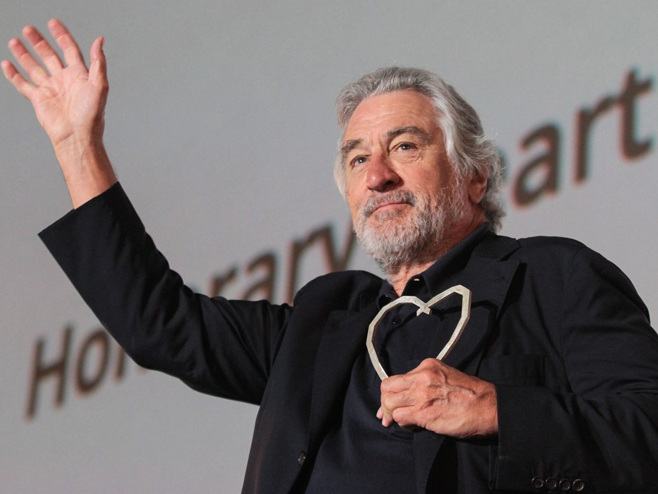 EUA: Robert De Niro recebe pacote suspeito idêntico ao dos Obama e Clinton