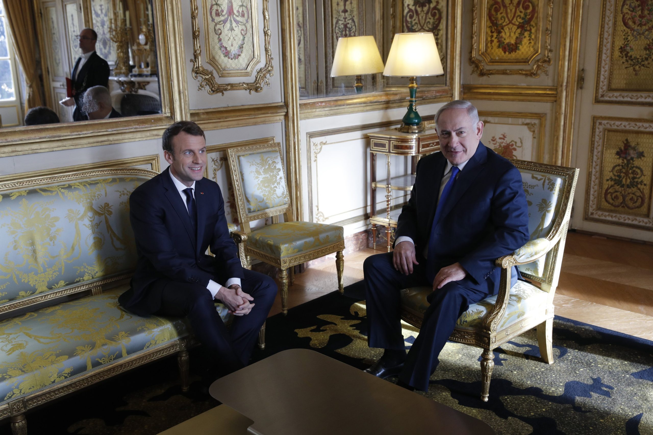 Macron recebe Netanyahu em plena crise no Médio Oriente