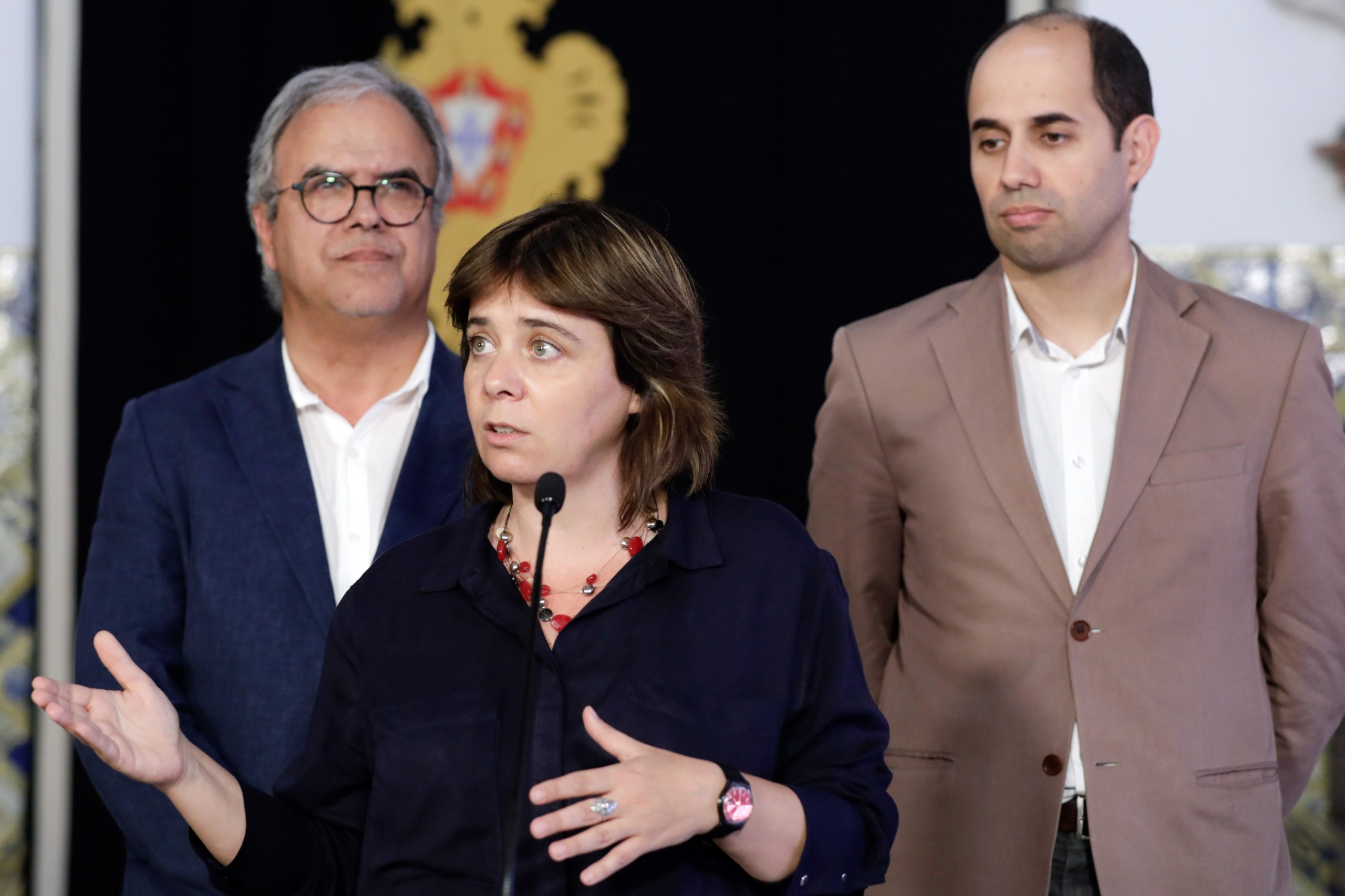 OE2019. Catarina Martins assinala progressos nos professores e no IVA da eletricidade