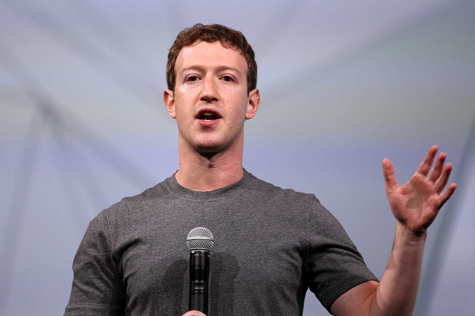 Facebook volta a pedir desculpas. Desta vez em anúncios publicados em vários jornais no Reino Unido