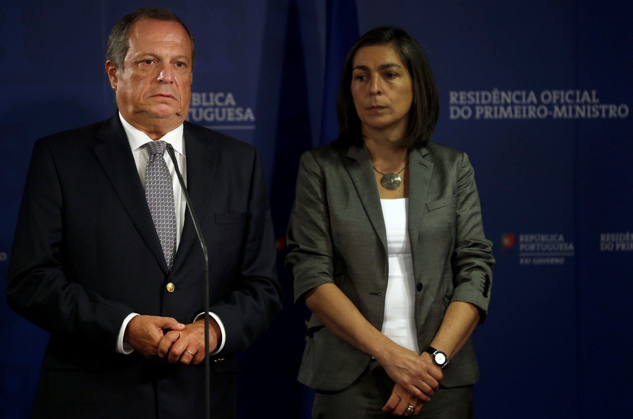 Carlos César e Ana Catarina Mendes representam PS na reunião com Presidente da República