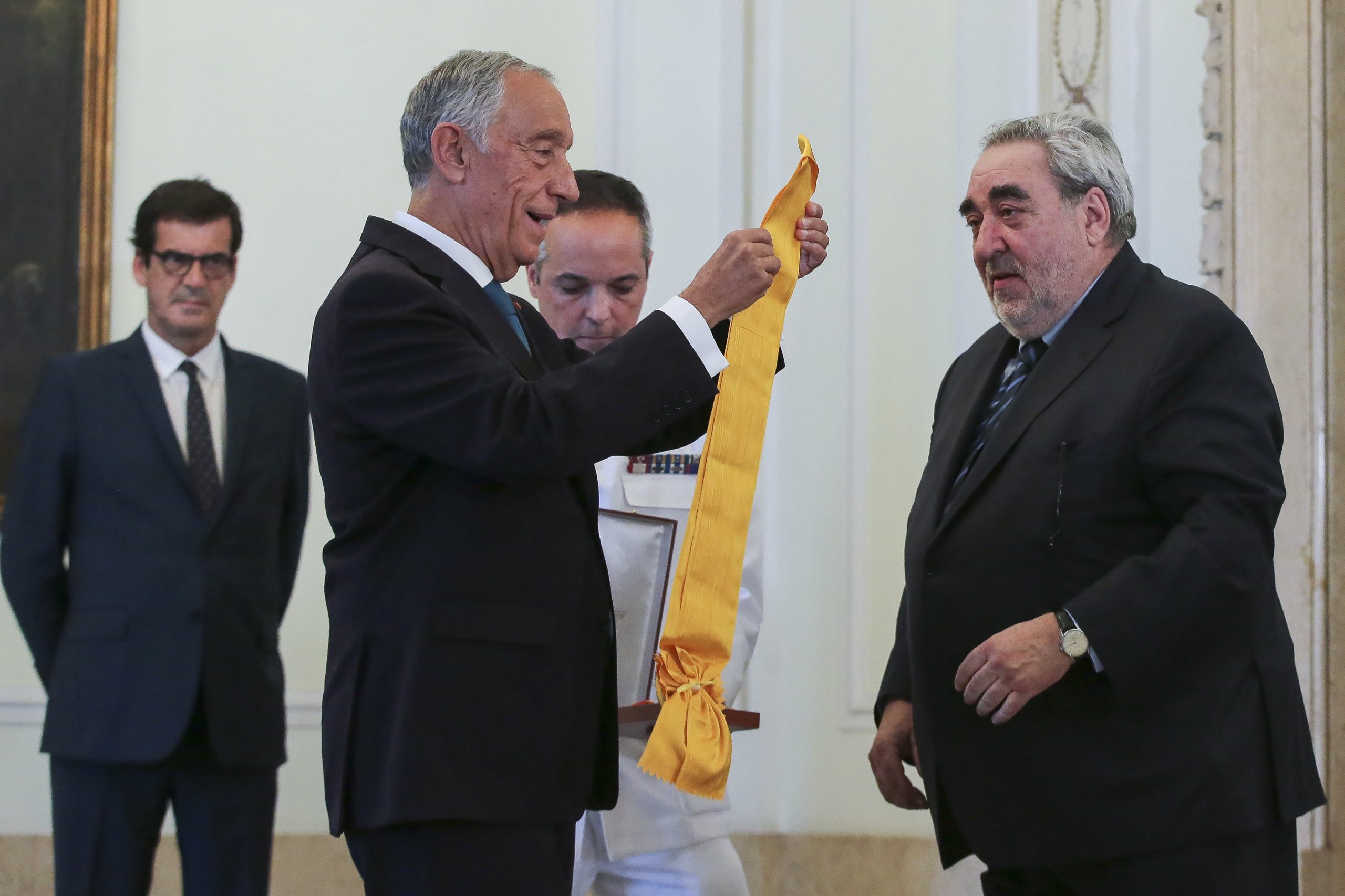 Marcelo agracia Souto Moura com Grã Cruz da Ordem de Instrução Pública