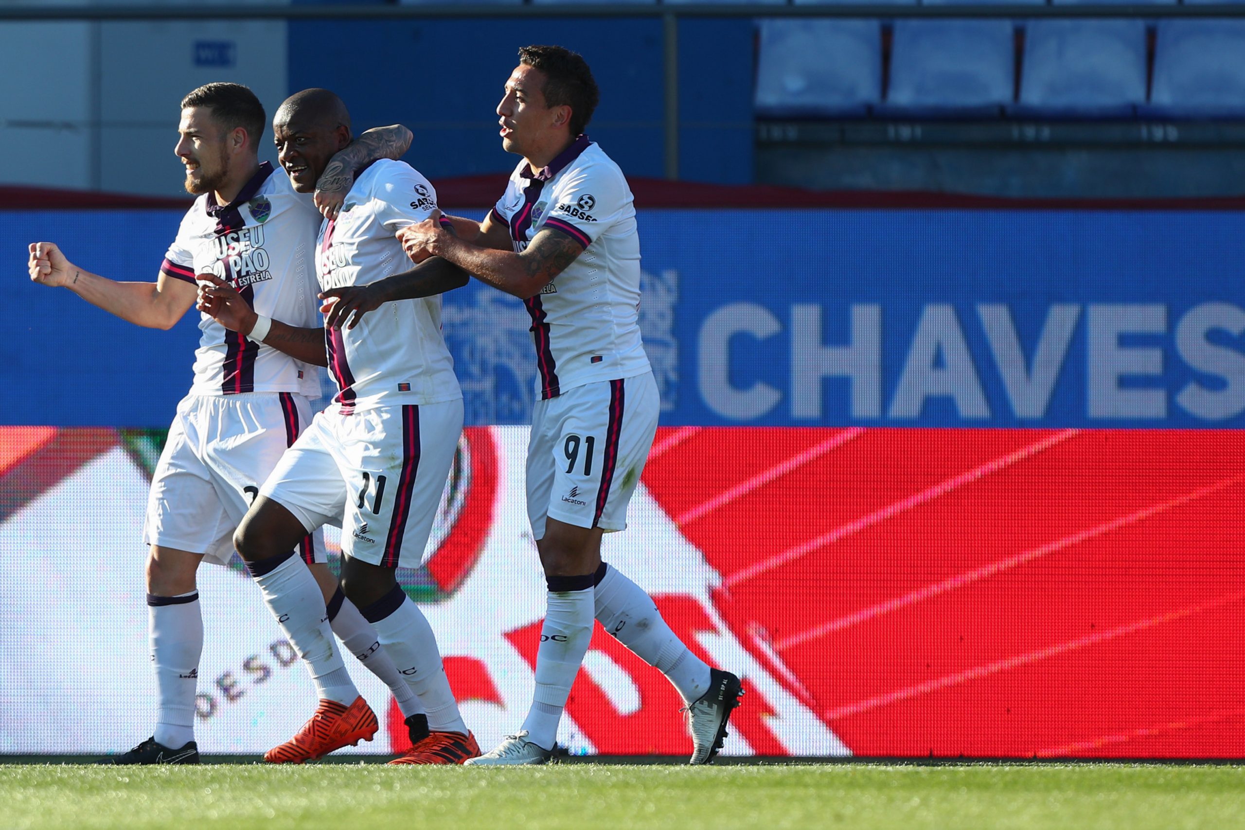 Chaves soma segundo triunfo consecutivo ao vencer o Estoril