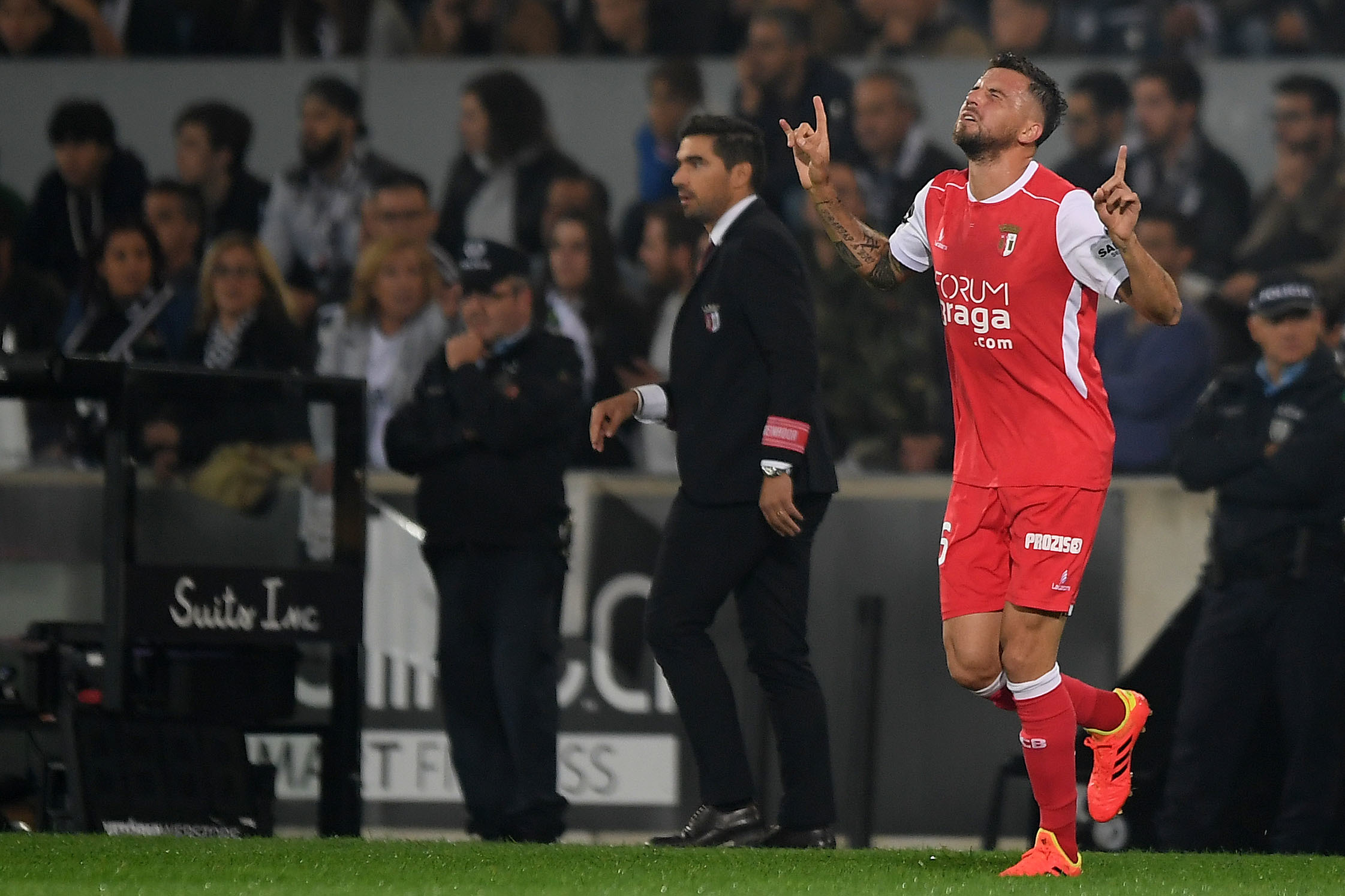 Braga tenta juntar-se ao FC Porto, Sporting quer ultrapassar Benfica