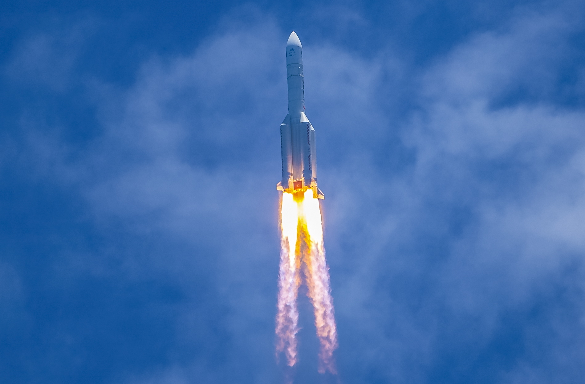 Sonda chinesa enviou para a Terra primeiras imagens recolhidas da órbita de Marte