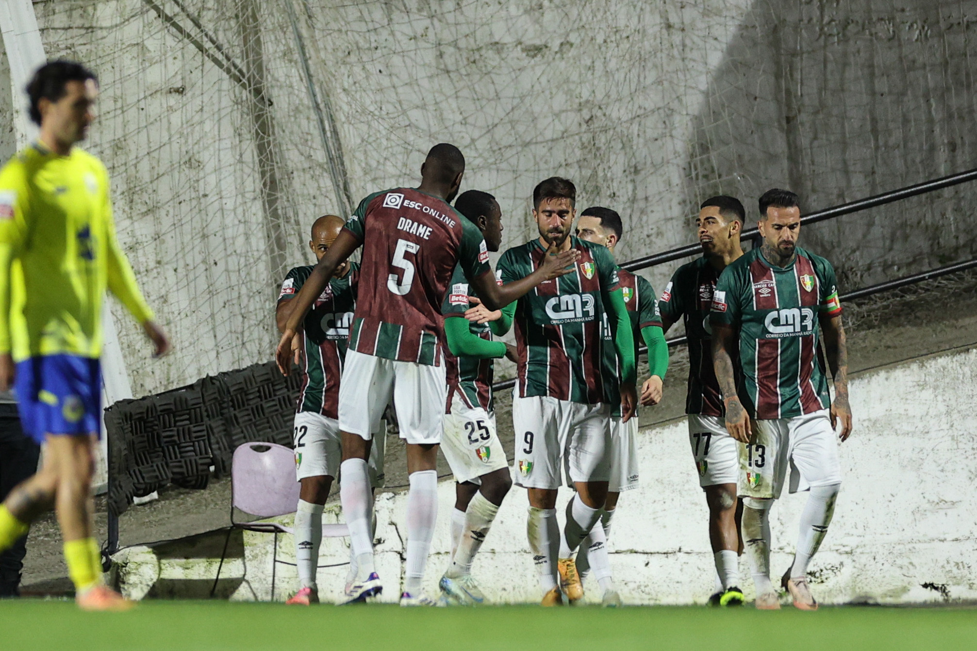 Estrela da Amadora vence FC Porto e dá passo importante rumo à manutenção