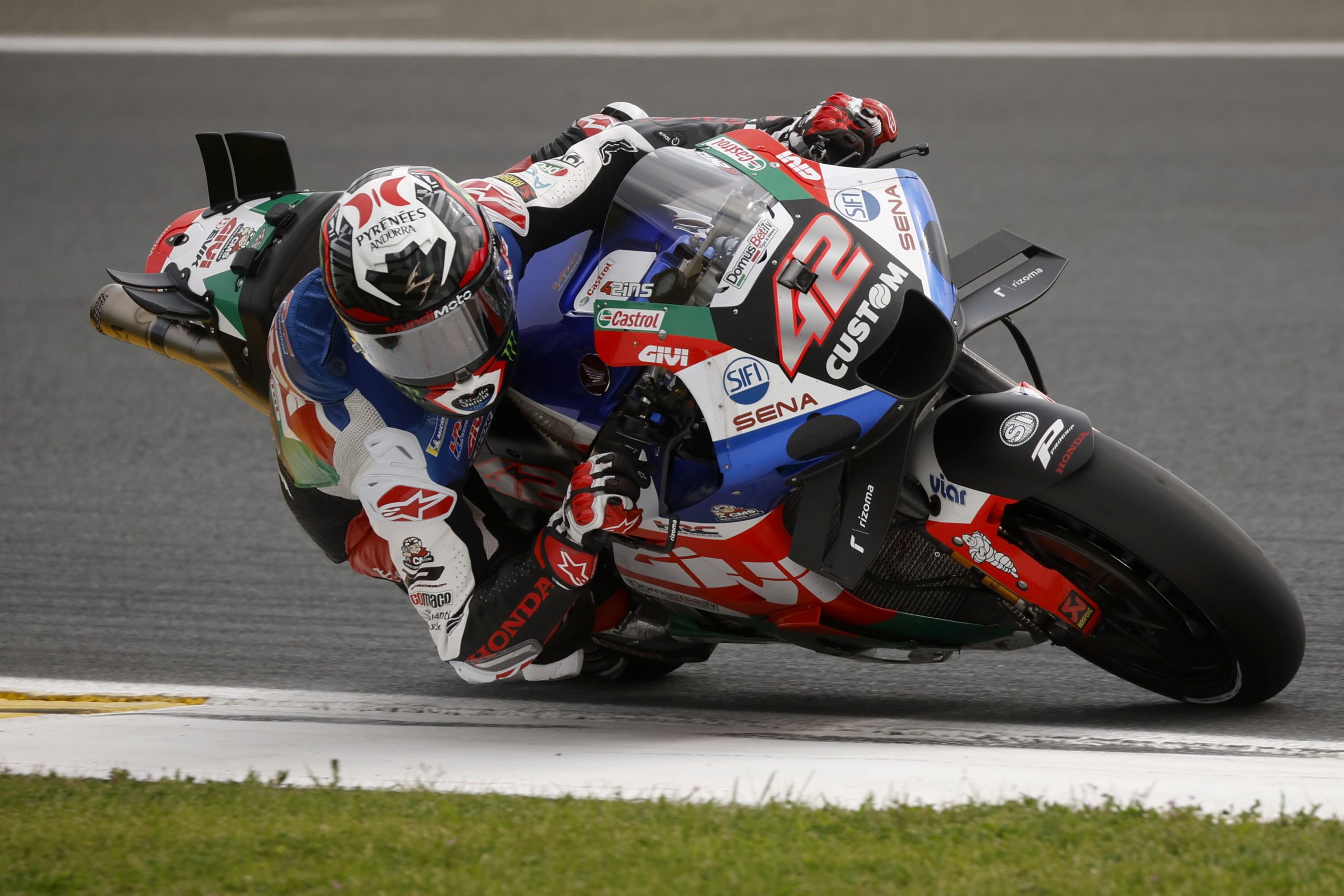 MotoGP: Alex Rins fraturou perna e falha GP de Itália