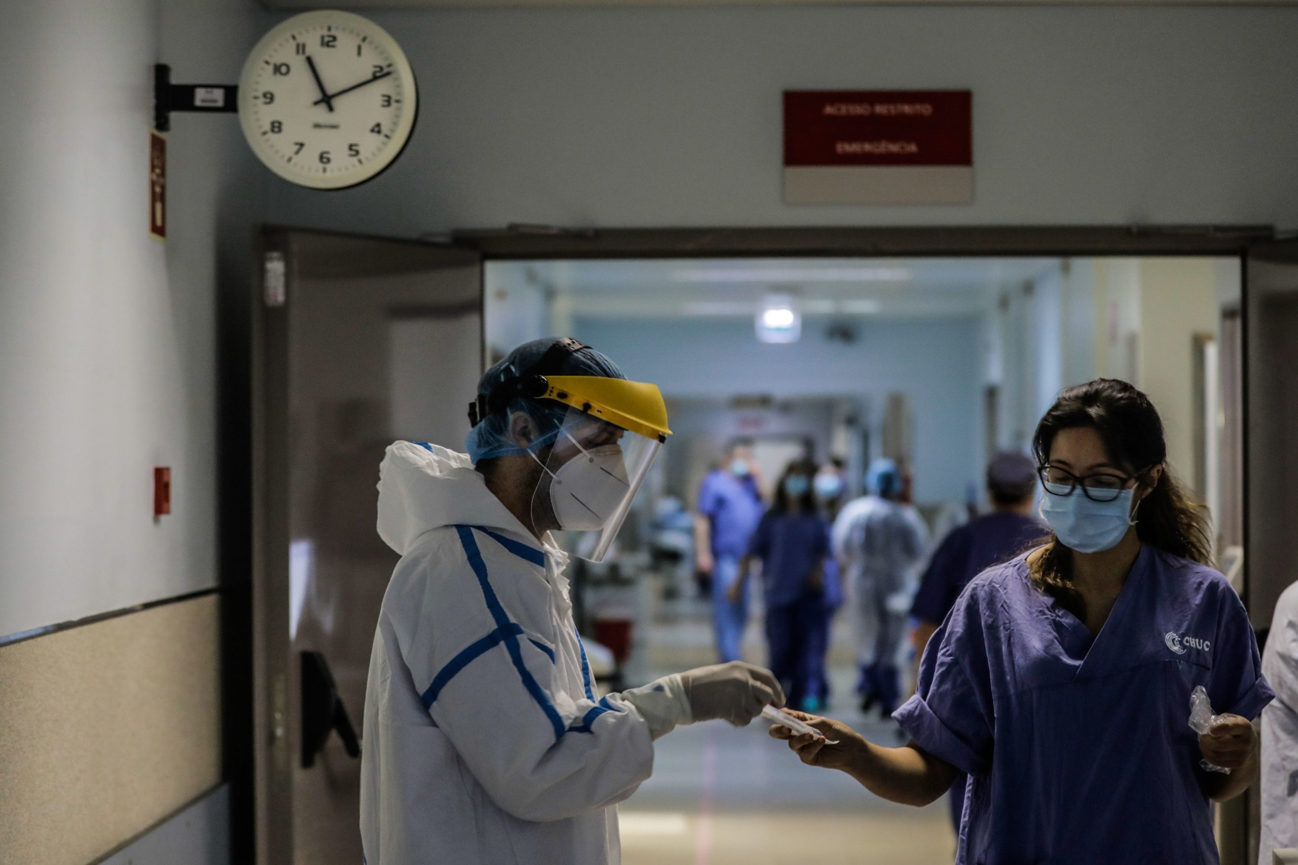 Covid-19: Hospitais de Coimbra dizem que estão perto do limite da capacidade