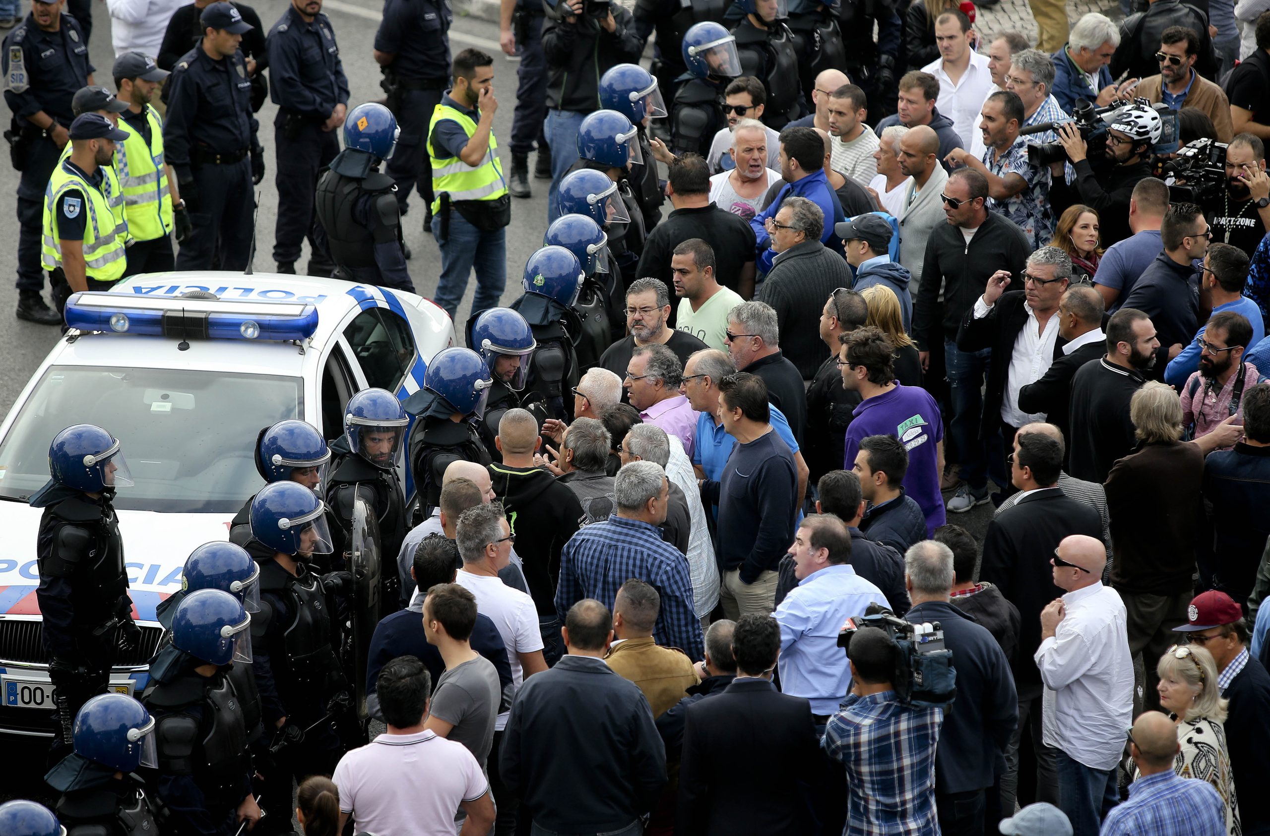Um dos detidos na manifestação dos taxistas julgado hoje em processo sumário