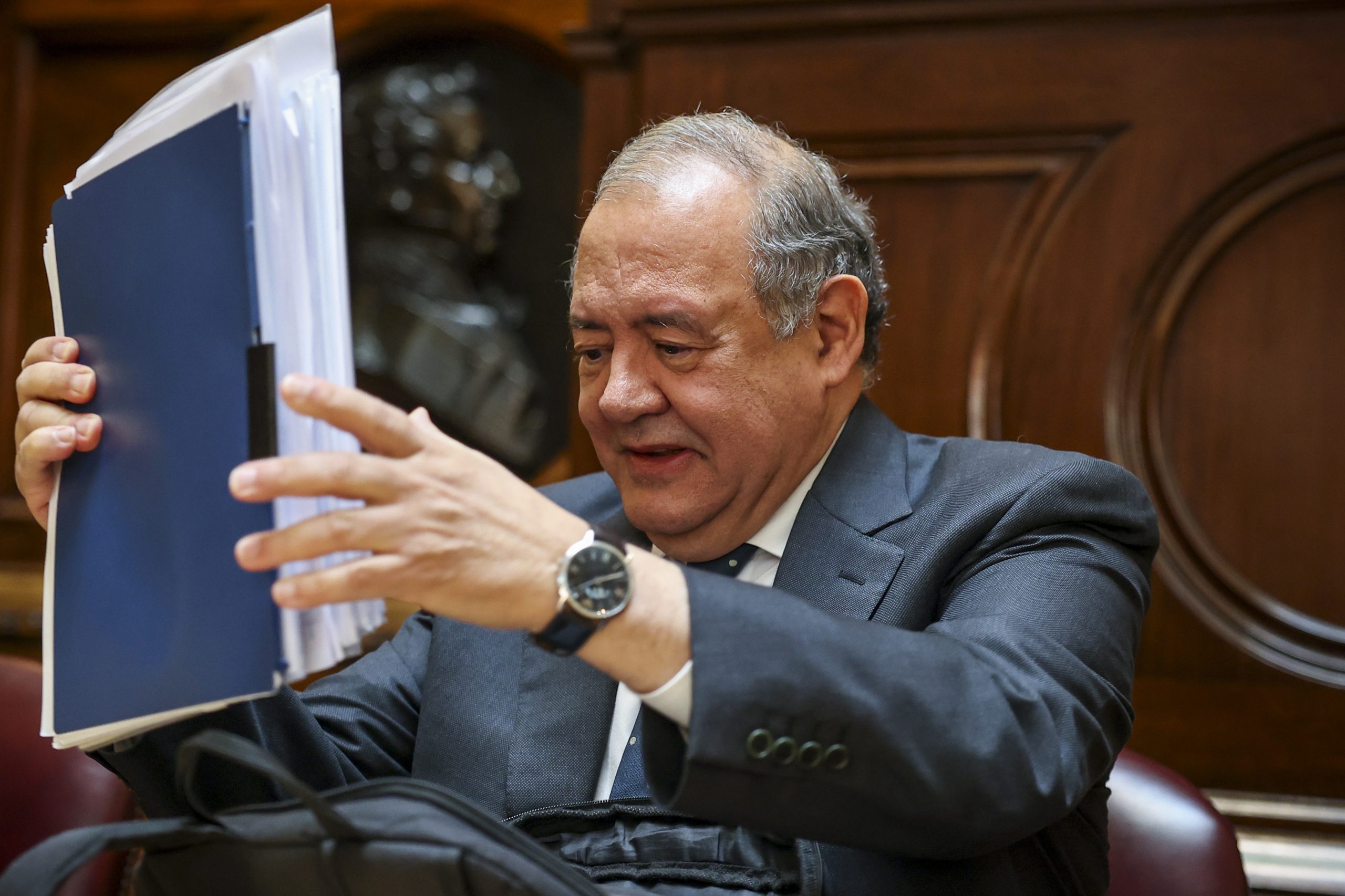 Costa Silva vai ao parlamento explicar atraso na reprivatização da Efacec