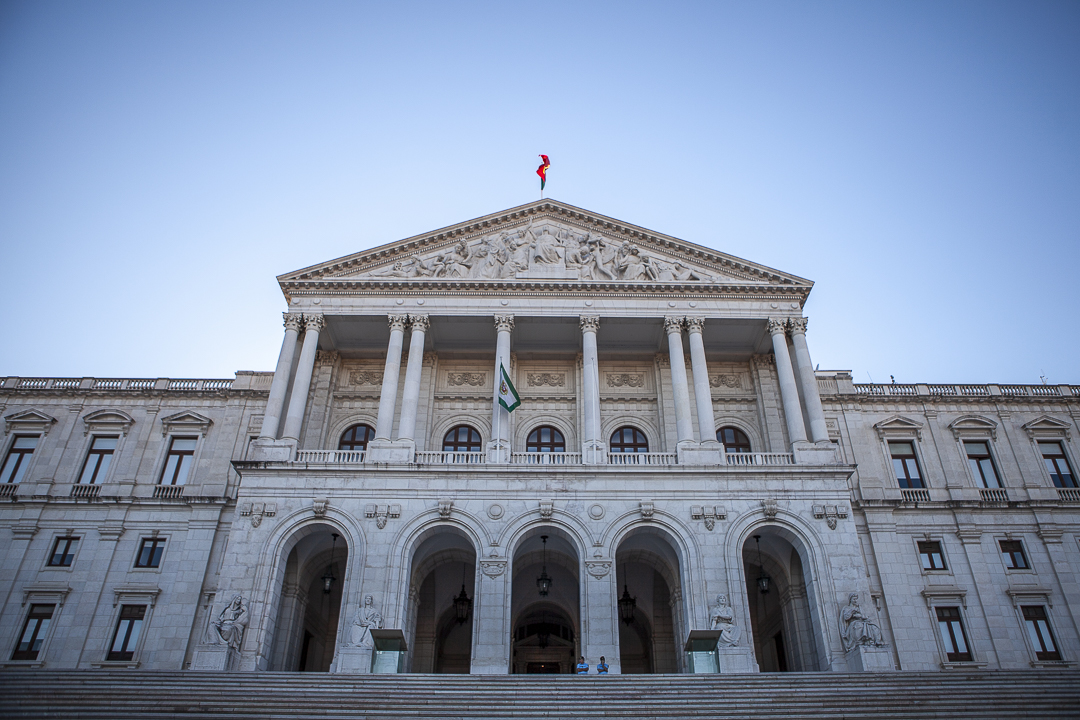OE2019. BE, PCP e PEV pressionam Governo com aumentos de salários, pensões e investimentos