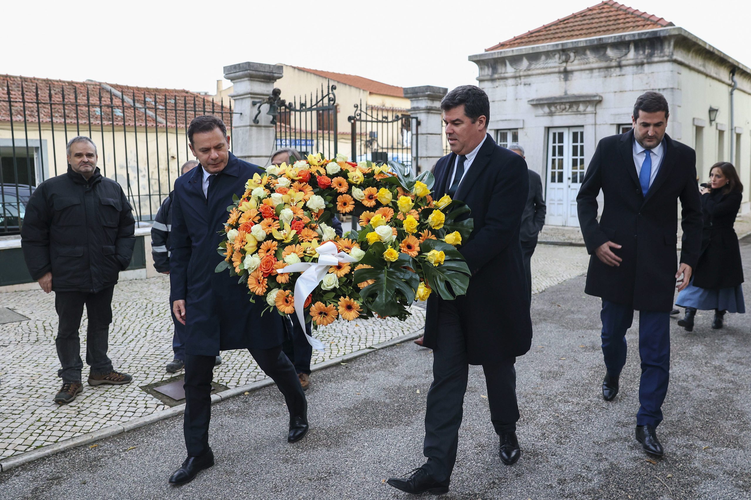 Marcelo, Montenegro, Nuno Melo e Santana Lopes na missa de homenagem a Sá Carneiro e Amaro da Costa