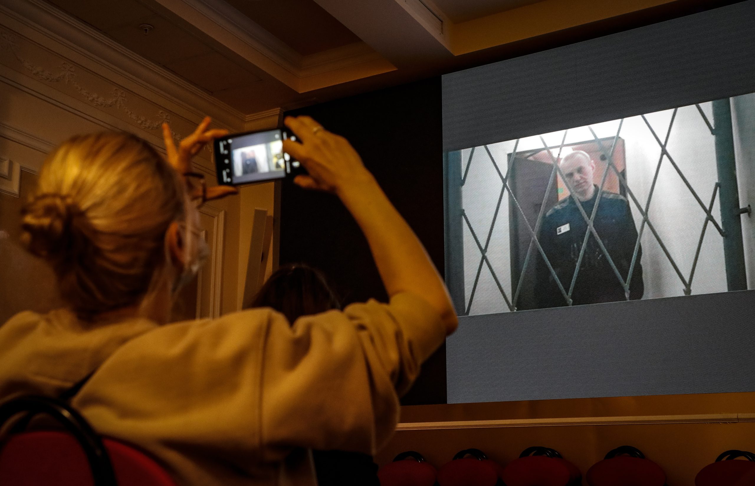 Opositor Navalny pede voto à mesma hora contra Putin nas presidenciais