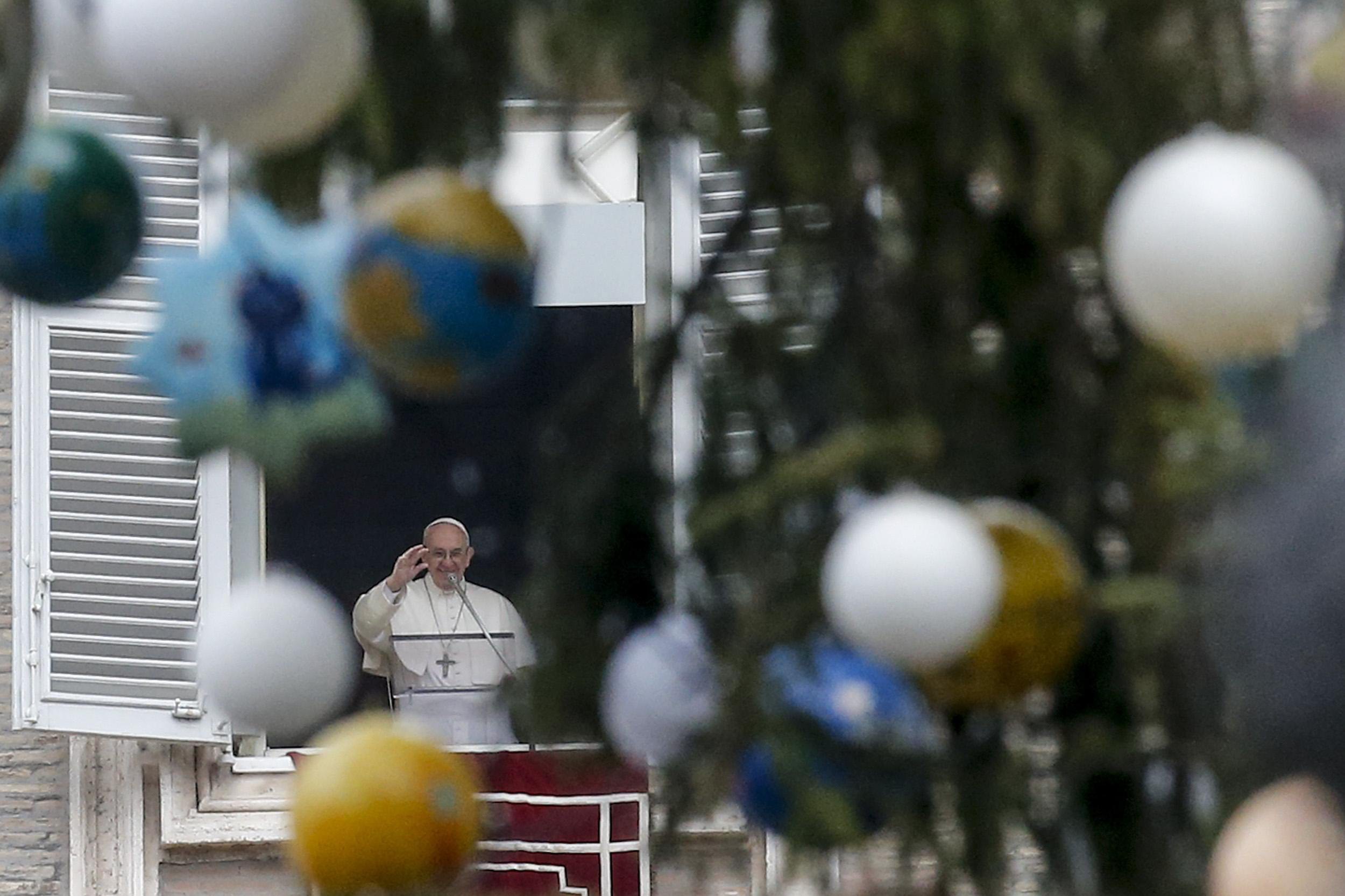 Papa pede uma igreja “humilde” em dia dedicado a refugiados e imigrantes