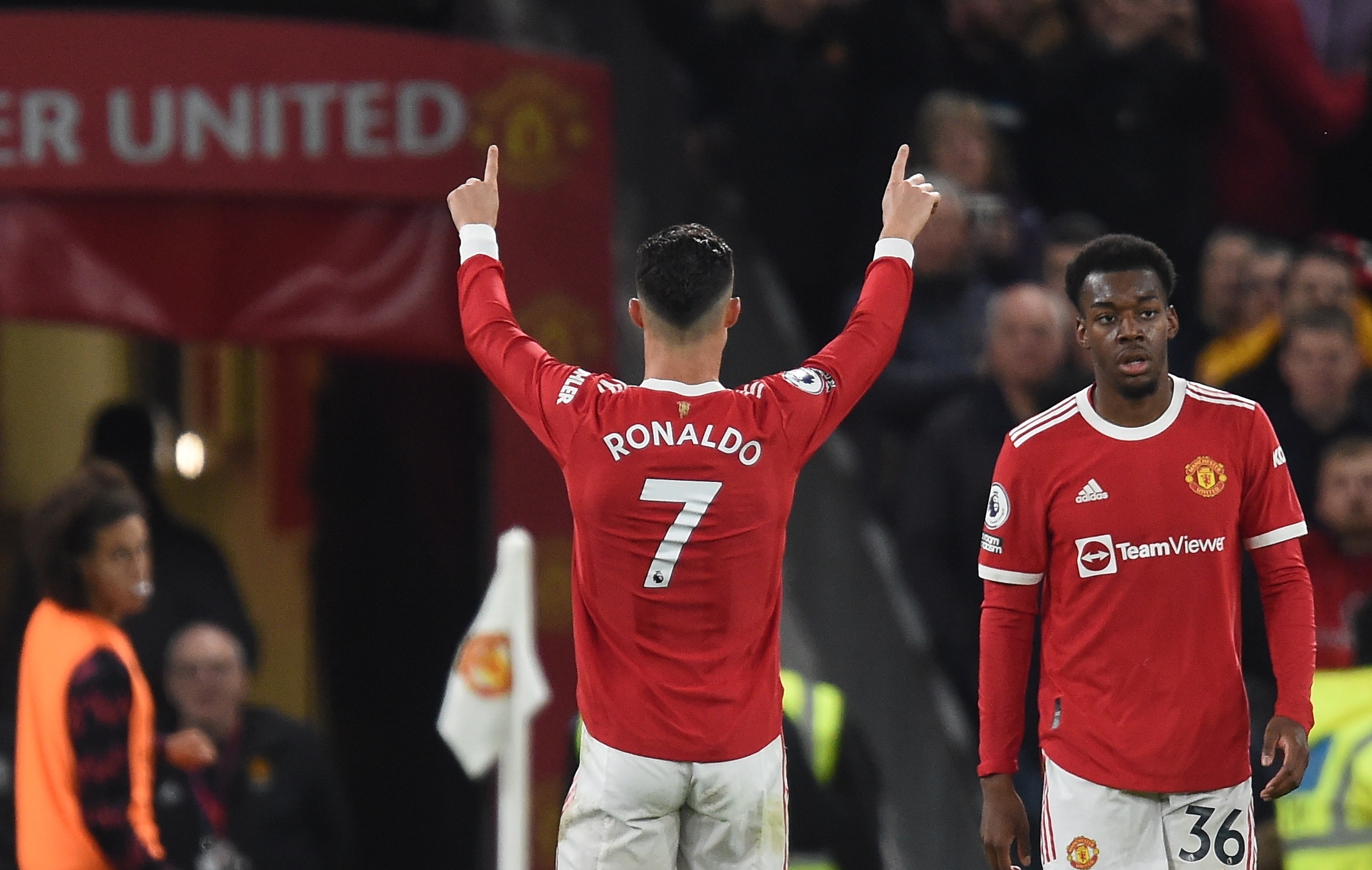 Ronaldo volta a marcar e evita derrota do Manchester United diante do Chelsea