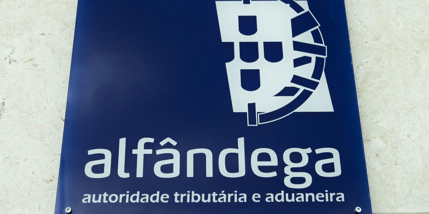 Trabalhadores dos impostos acusam AT de “dificultar” investigação de crimes fiscais