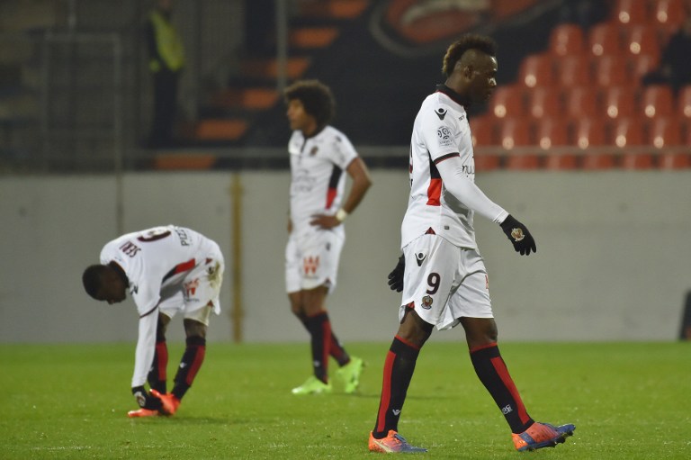 Liga Francesa: Balotelli é expulso, mas Nice vence e encurta distância para Mónaco