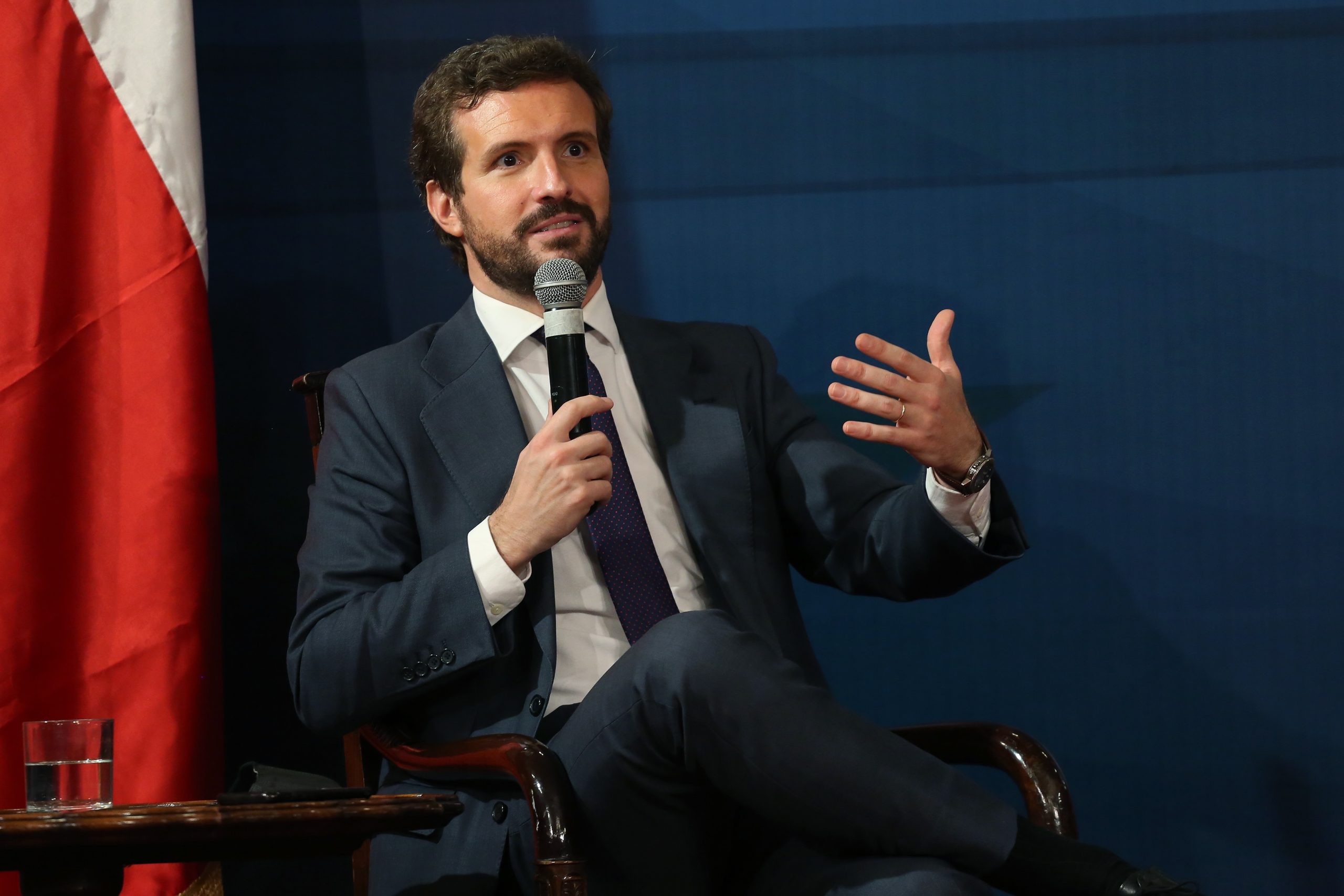 Líder do PP de Espanha cede à pressão e convoca Congresso Extraordinário
