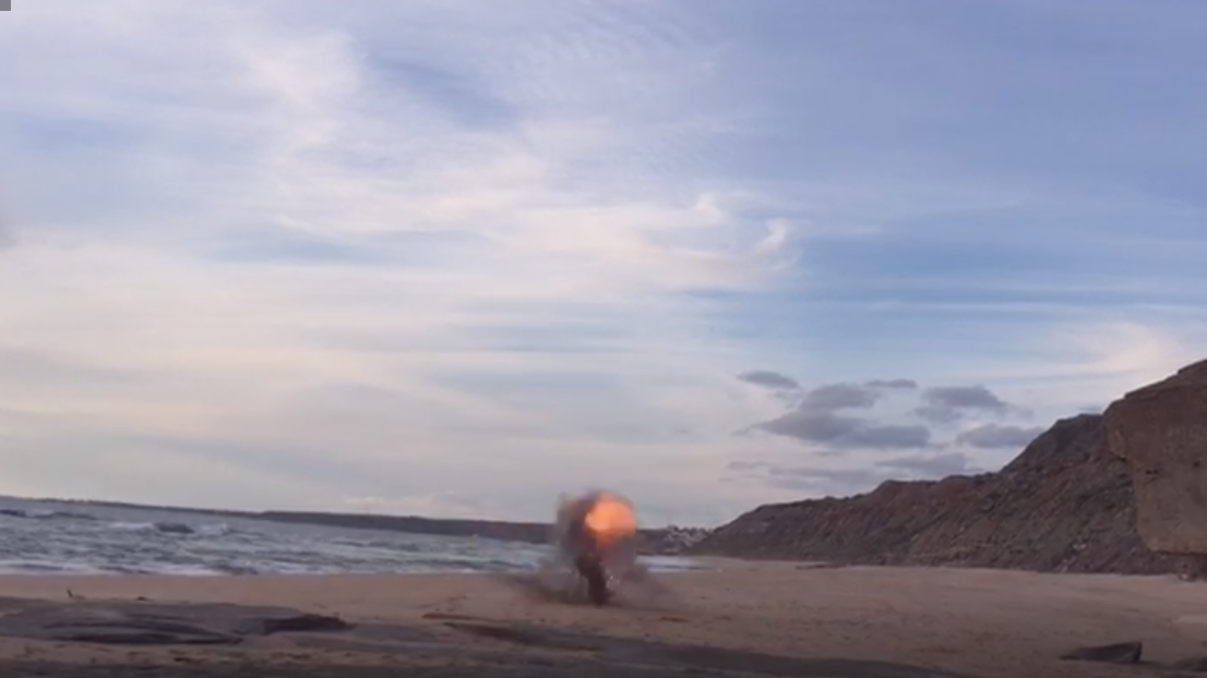 Engenho explosivo inativado em praia na Lourinhã