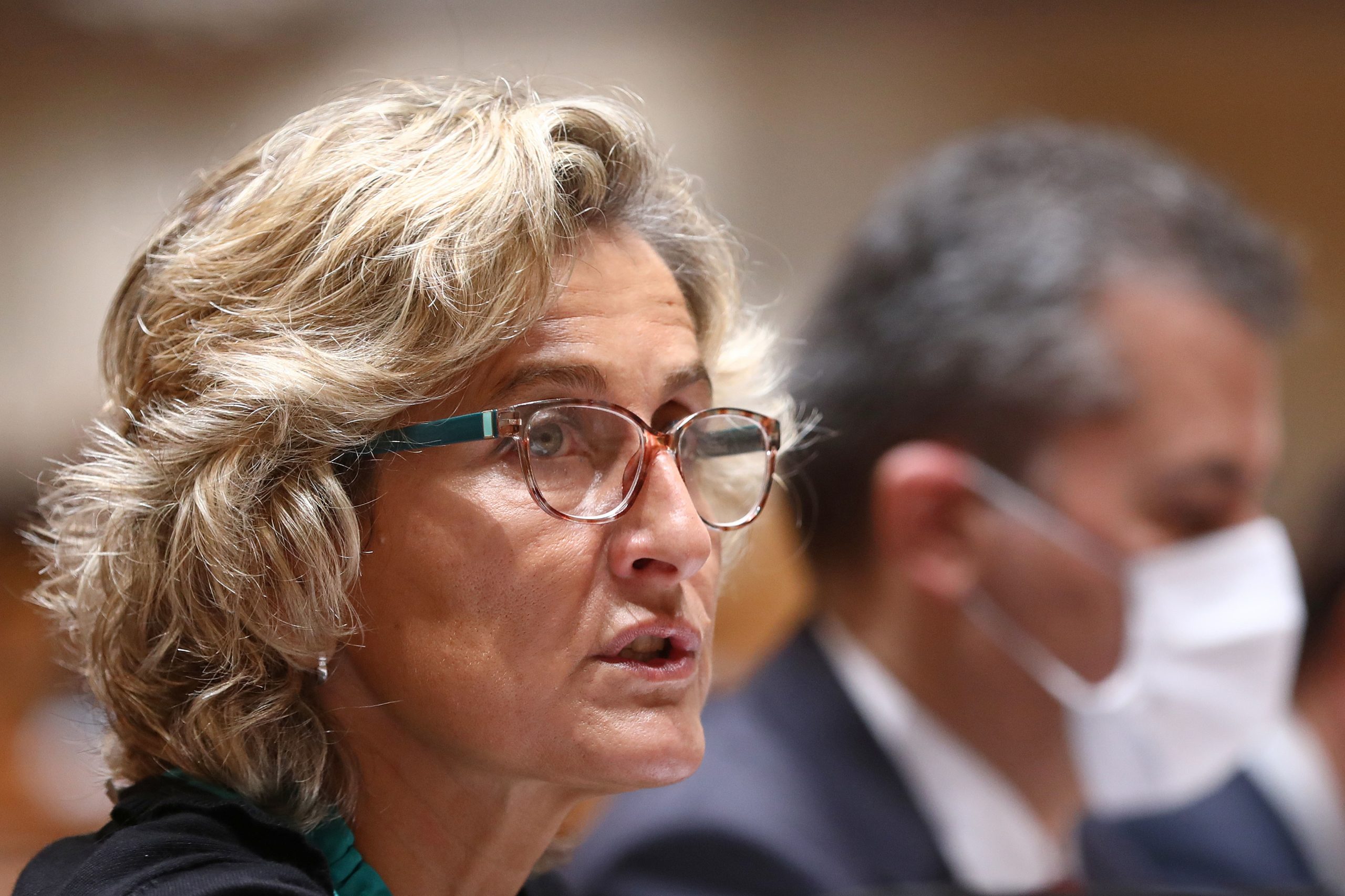 Governo diz-se comprometido em levar escola virtual a todo o país