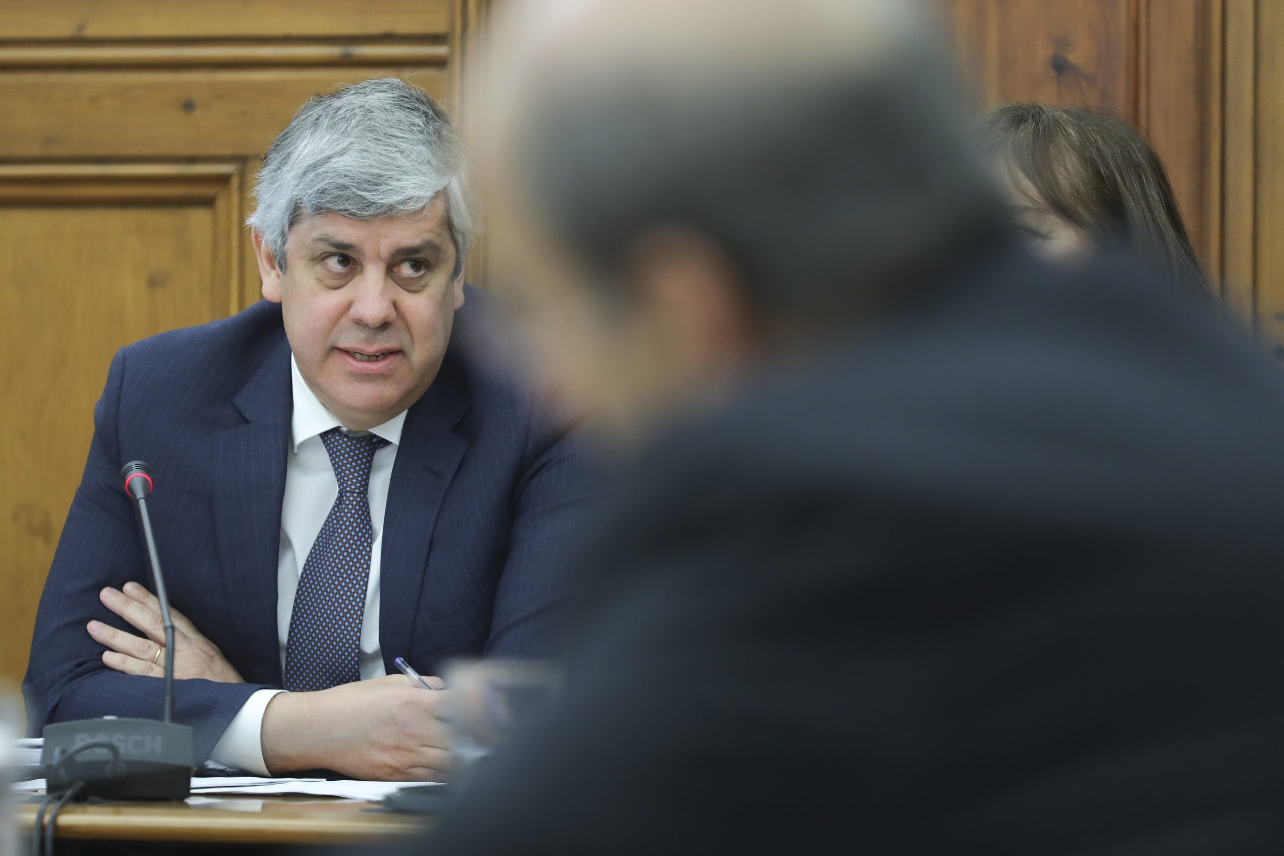 Centeno diz que se devem evitar no boletim de voto exigências que são “impossibilidades aritméticas”