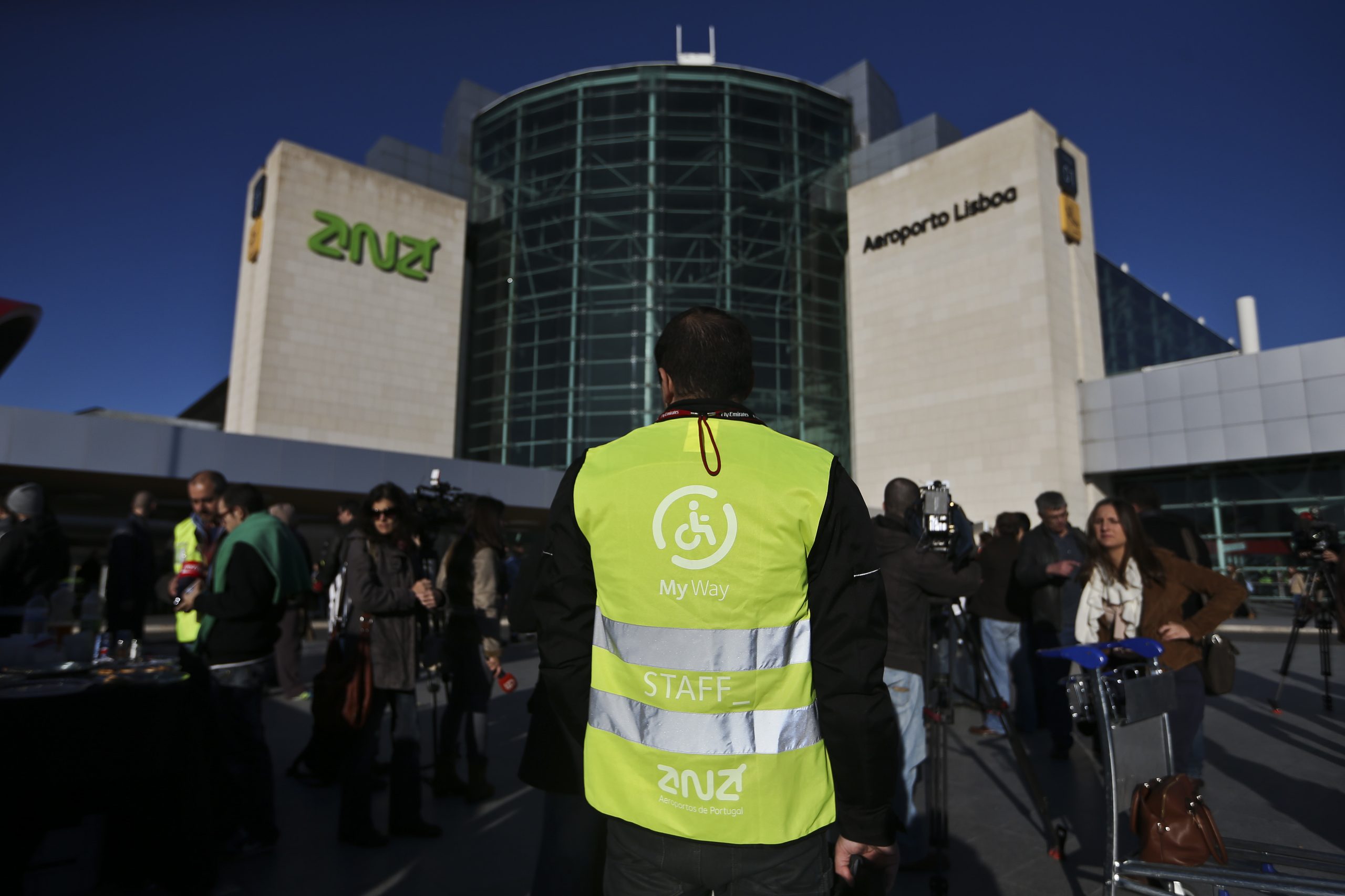 Assistência em terra: trabalhadores da Portway começam hoje greve nos aeroportos nacionais