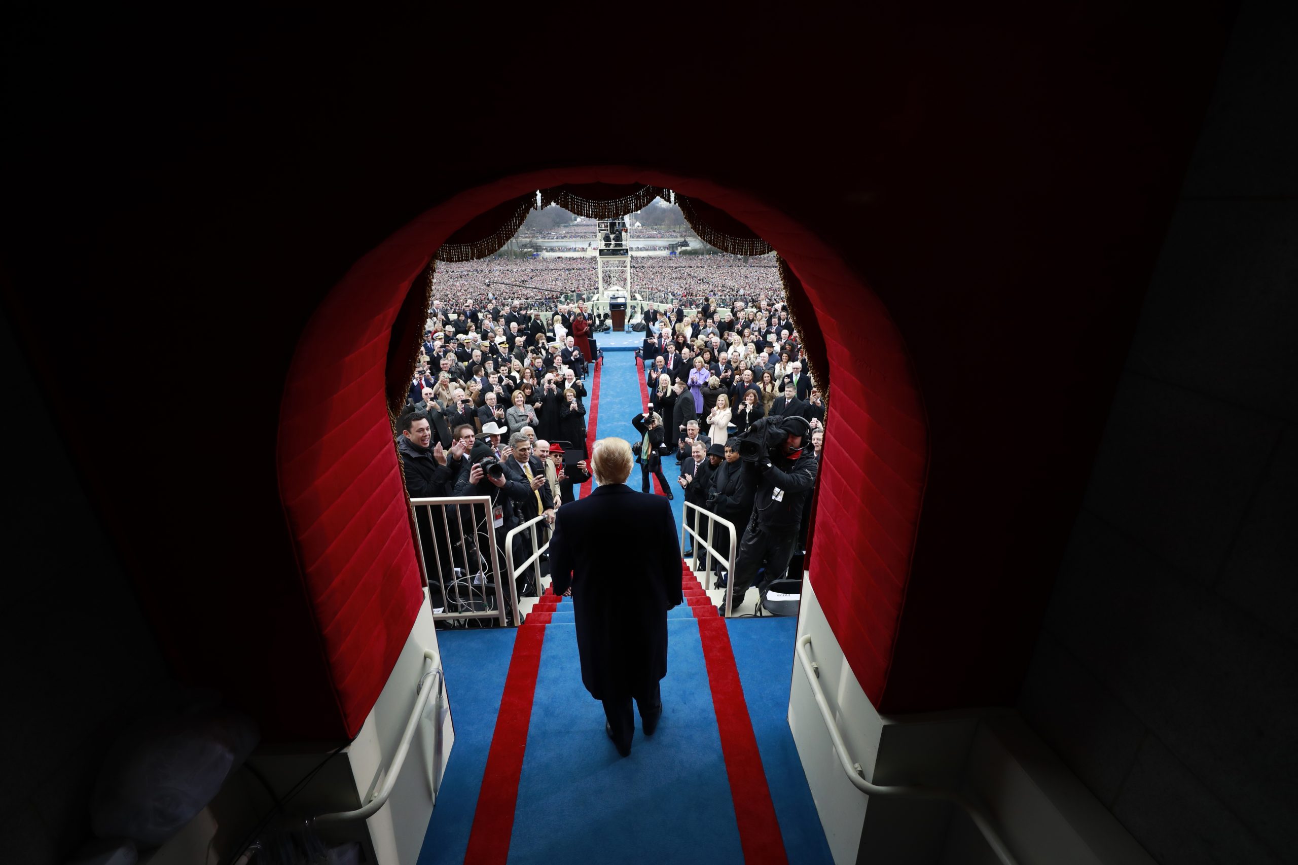 T Day – 45 imagens do inacreditável dia do 45º Presidente da América