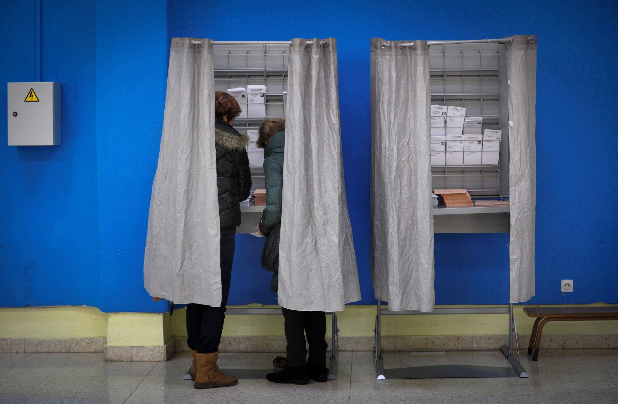 Eleições em Espanha: Taxa de participação perto dos 38% ao início da tarde