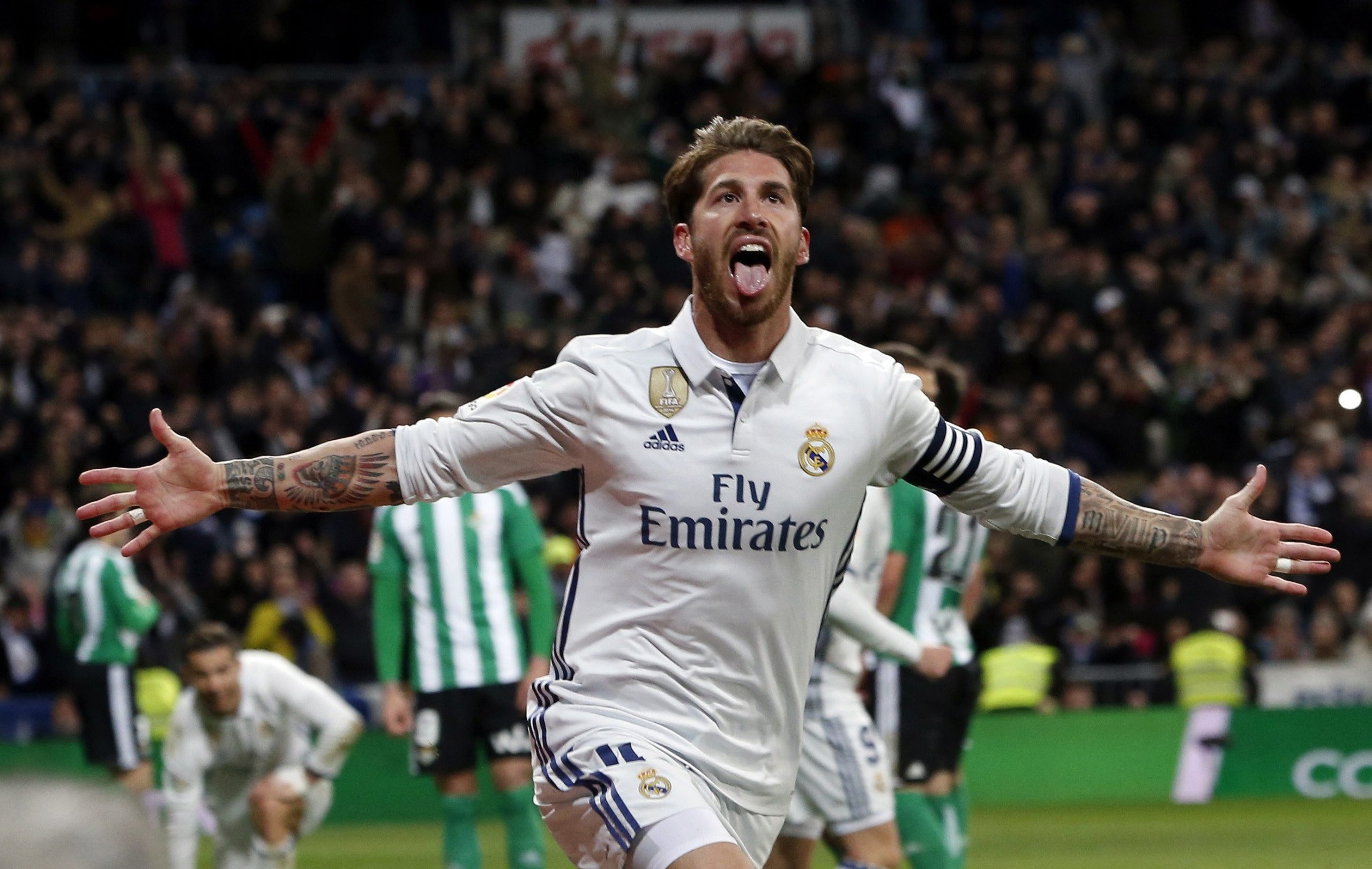 Real Madrid vence Bétis e volta à liderança do campeonato