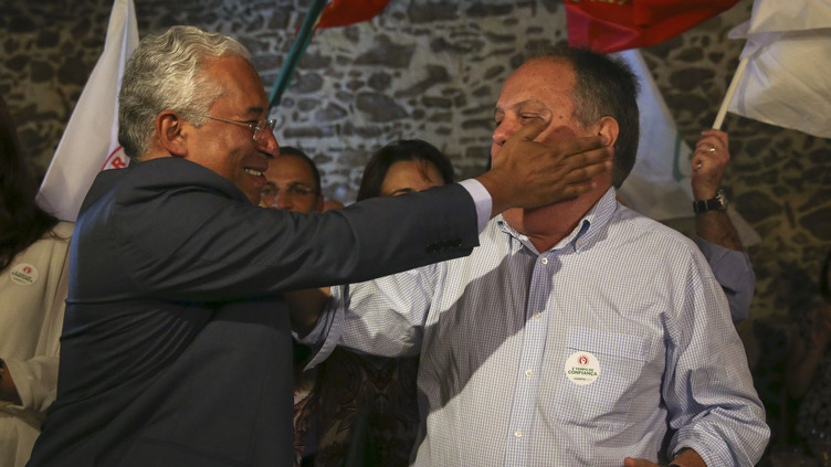 Só à estalada: uma história do tabefe em Portugal