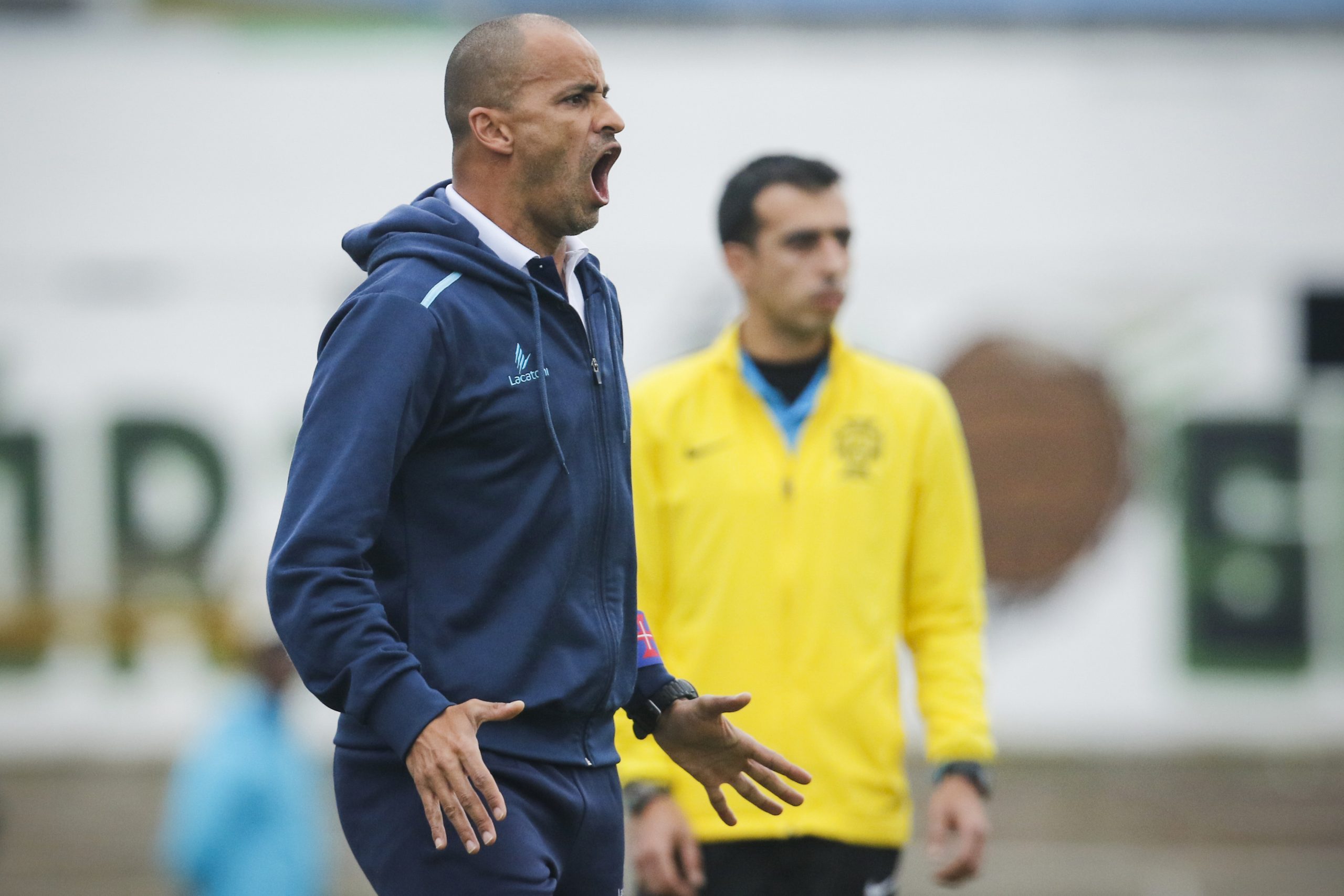 Treinador do Belenenses SAD quer “apanhar” Guimarães e Moreirense na I Liga