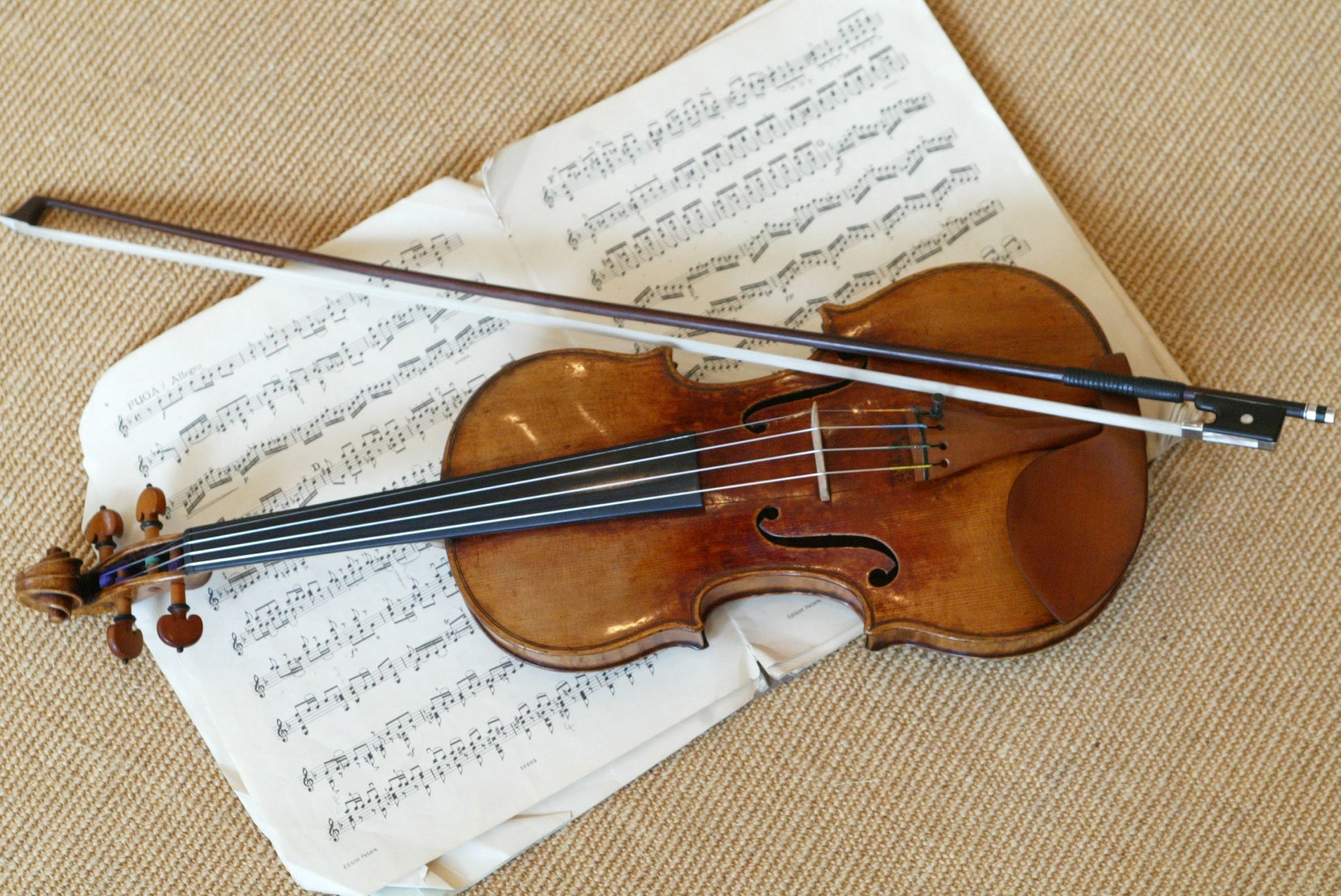 Graças a estes portugueses, tocar violino vai ser menos cansativo